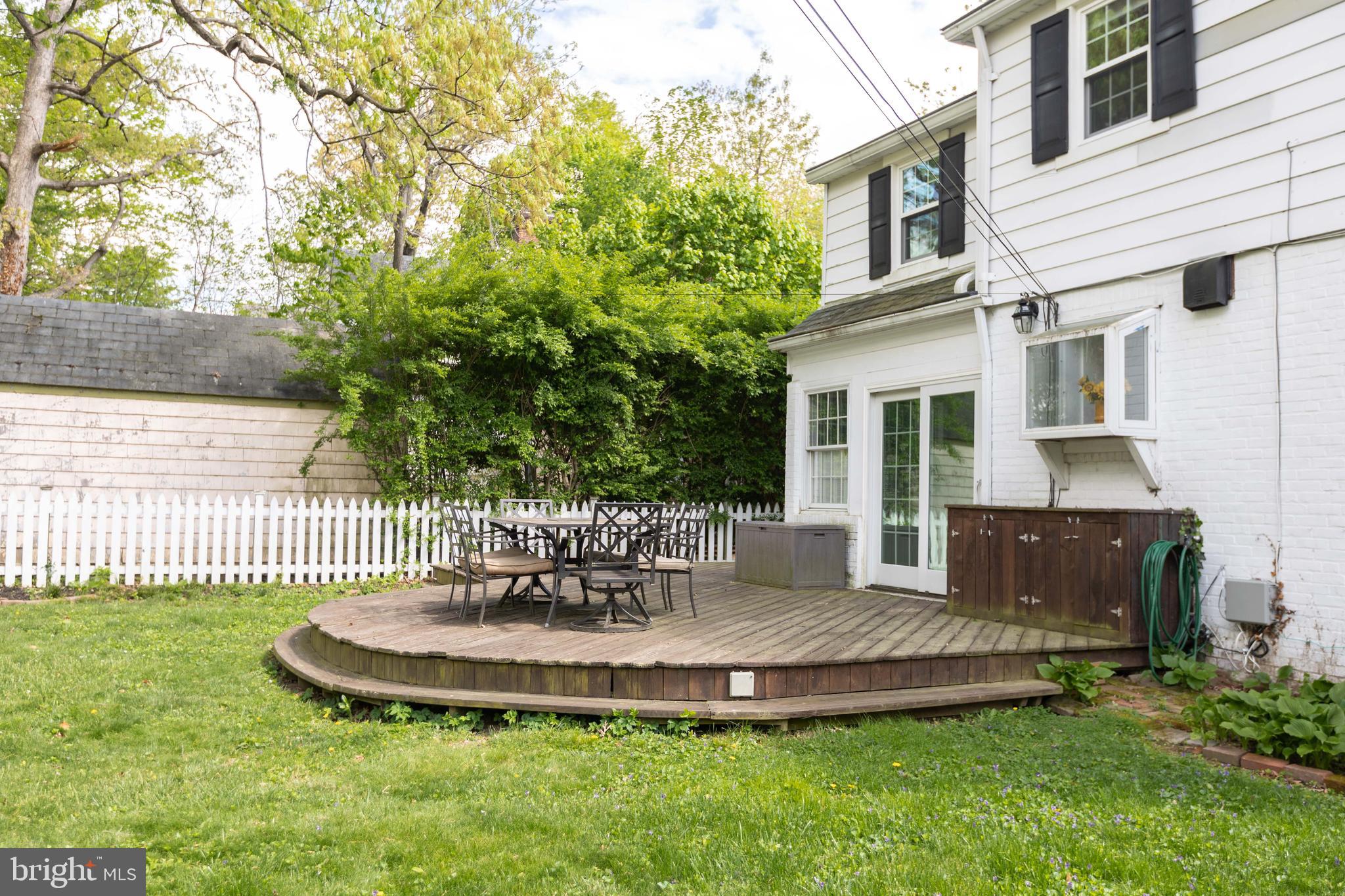 STONELEIGH - Residential