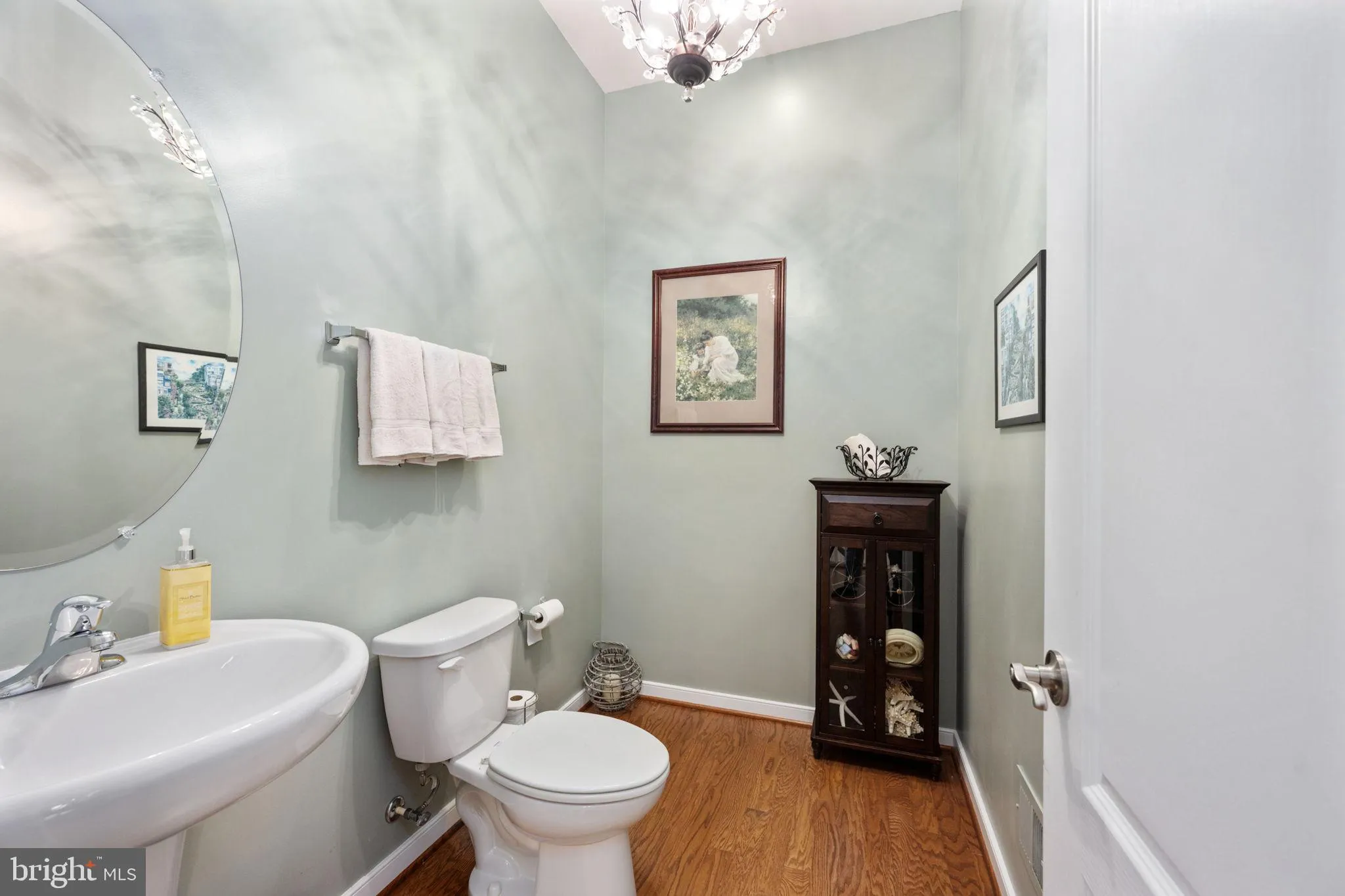 Fredericksburg, Virginia 22406, United States, 4 Bedrooms Bedrooms, ,4 BathroomsBathrooms,Residential,Active,196329