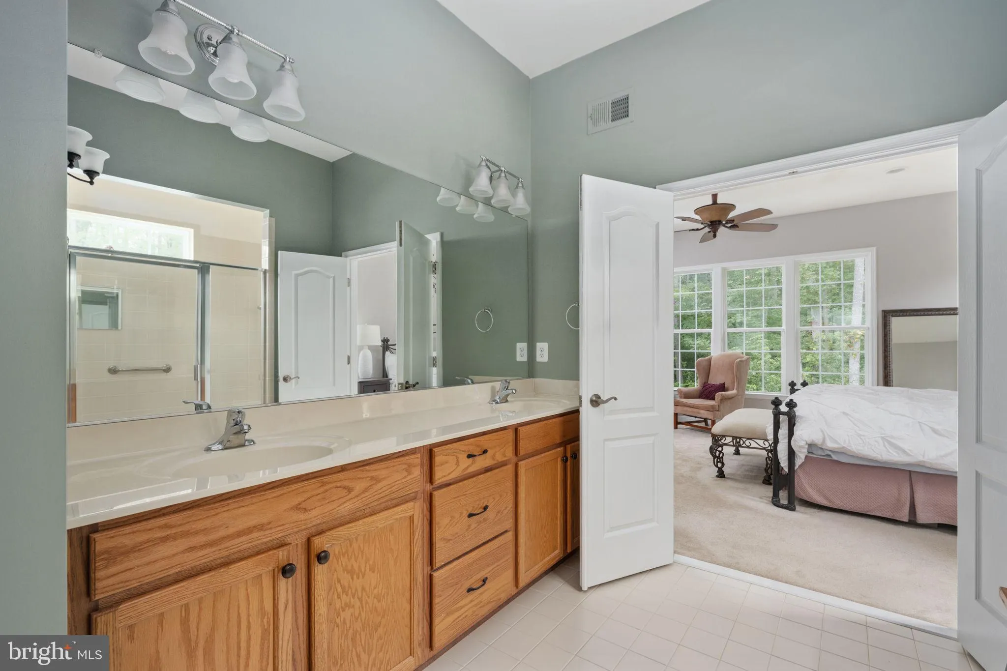 Fredericksburg, Virginia 22406, United States, 4 Bedrooms Bedrooms, ,4 BathroomsBathrooms,Residential,Active,196329