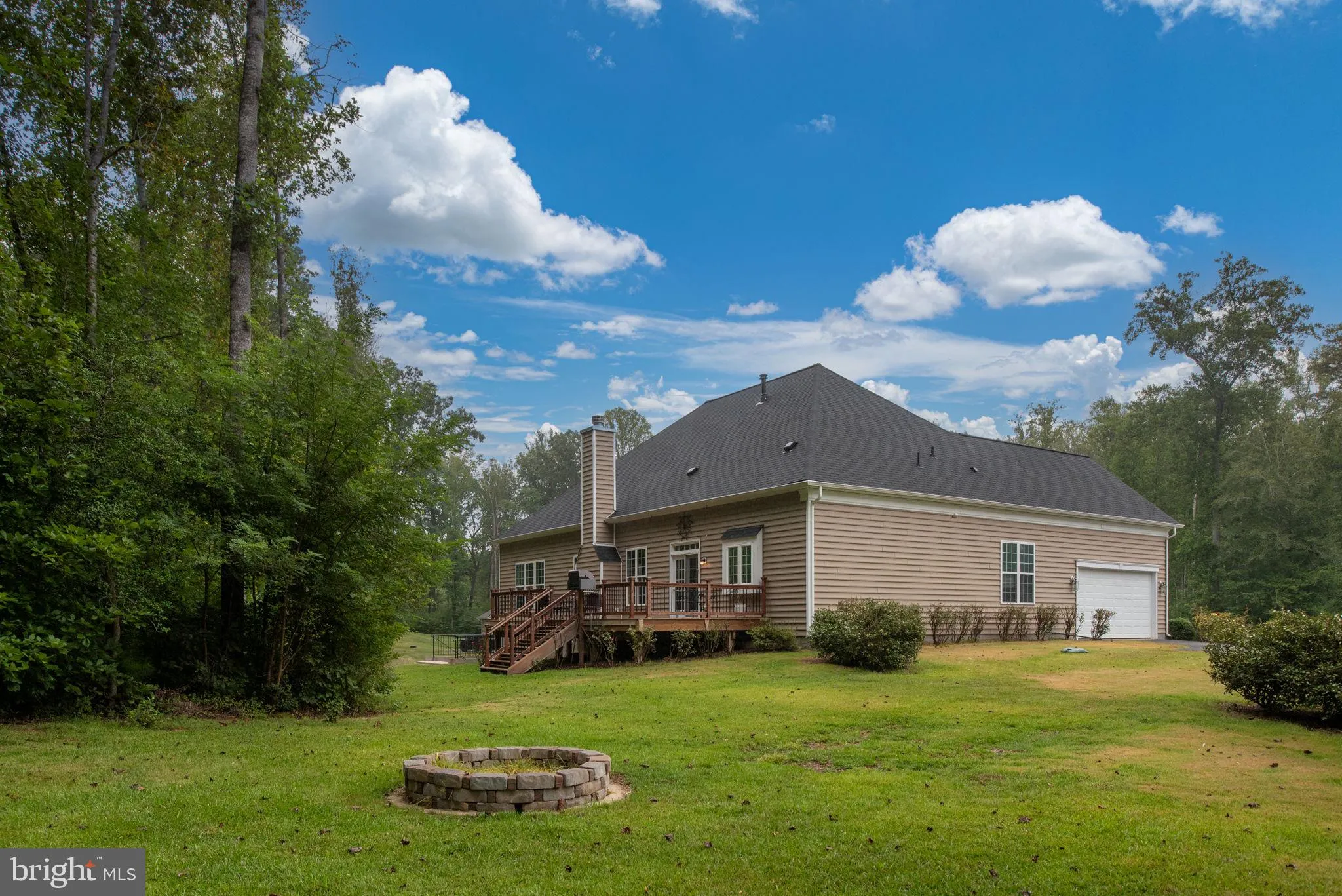 Fredericksburg, Virginia 22406, United States, 4 Bedrooms Bedrooms, ,4 BathroomsBathrooms,Residential,Active,196329