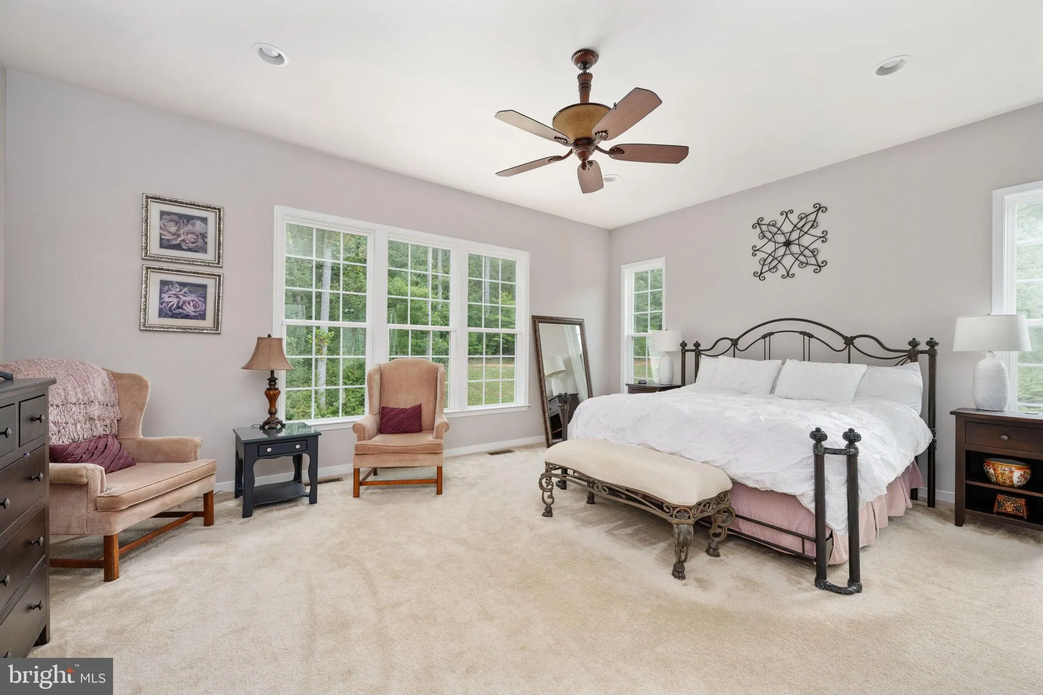 Fredericksburg, Virginia 22406, United States, 4 Bedrooms Bedrooms, ,4 BathroomsBathrooms,Residential,Active,196329