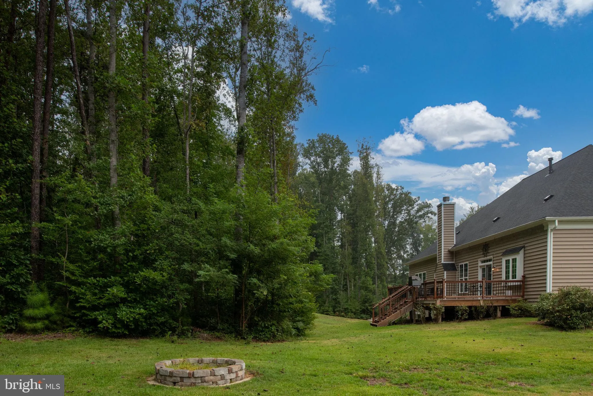 Fredericksburg, Virginia 22406, United States, 4 Bedrooms Bedrooms, ,4 BathroomsBathrooms,Residential,Active,196329
