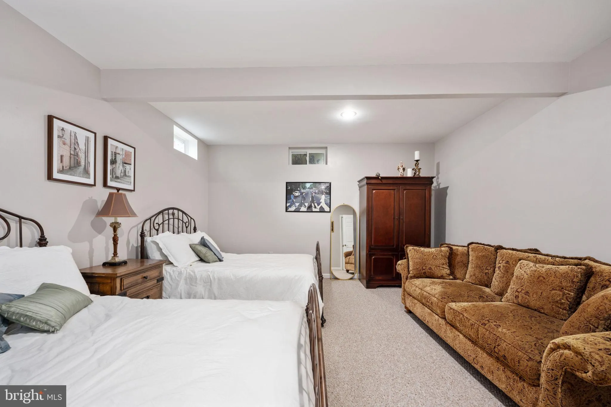 Fredericksburg, Virginia 22406, United States, 4 Bedrooms Bedrooms, ,4 BathroomsBathrooms,Residential,Active,196329