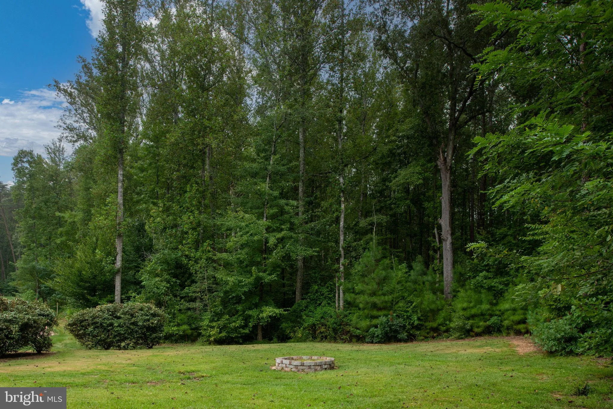 Fredericksburg, Virginia 22406, United States, 4 Bedrooms Bedrooms, ,4 BathroomsBathrooms,Residential,Active,196329