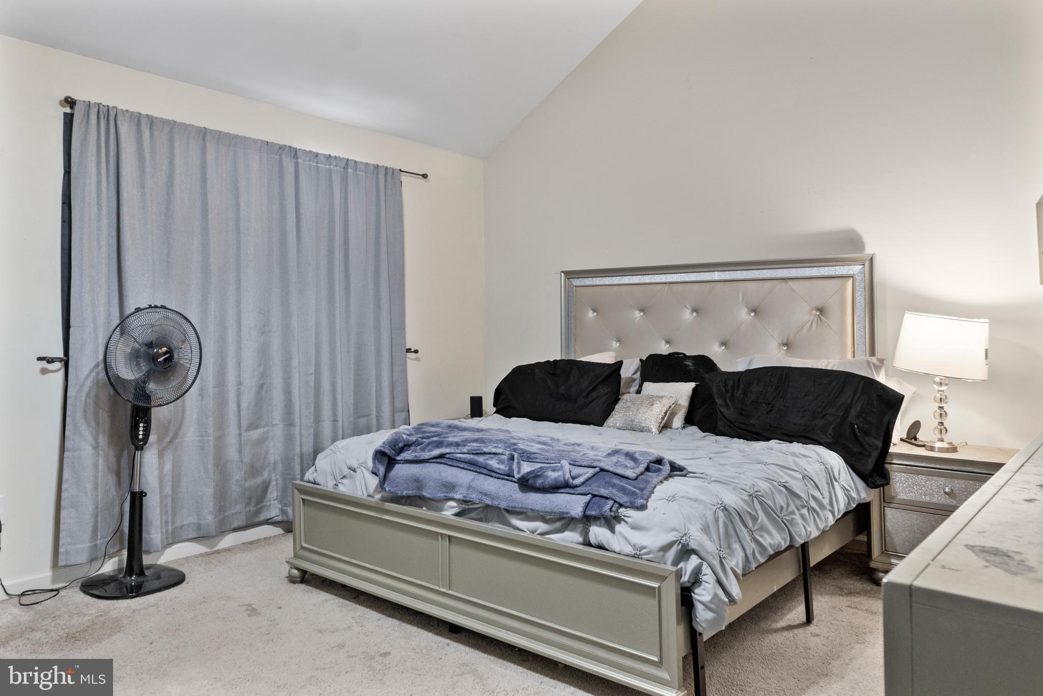 INWOOD VILLAGE - Residential