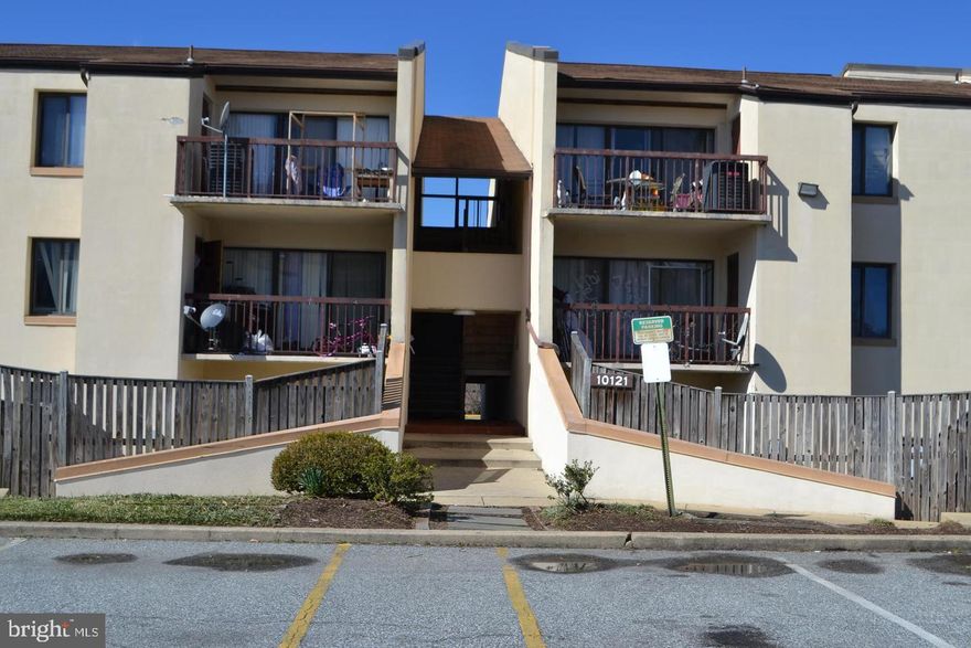 Look no further; your new home awaits you!   A well maintained 1 bedroom top floor condo with all utilities included.  Conveniently located within a gated community!  It comes with an assigned parking space and other amenities such as:  

- private balcony
- key fob access into community  
- storm door for extra security
- updated kitchen appliances
- hardwood floors throughout
- in unit washer and dryer
- separate vanity area
- minutes away from 495 (Beltway) and Route 50 for easy commuting
- Close to bus routes and 3 subway stations
- Conveniently located near the new University of Maryland Capital Region Medical Center
- Conveniently located near Largo Town Centre, Woodmore Town Centre and Costco
- Within walking distance to PG Community College and Largo High School


Come see for yourself!