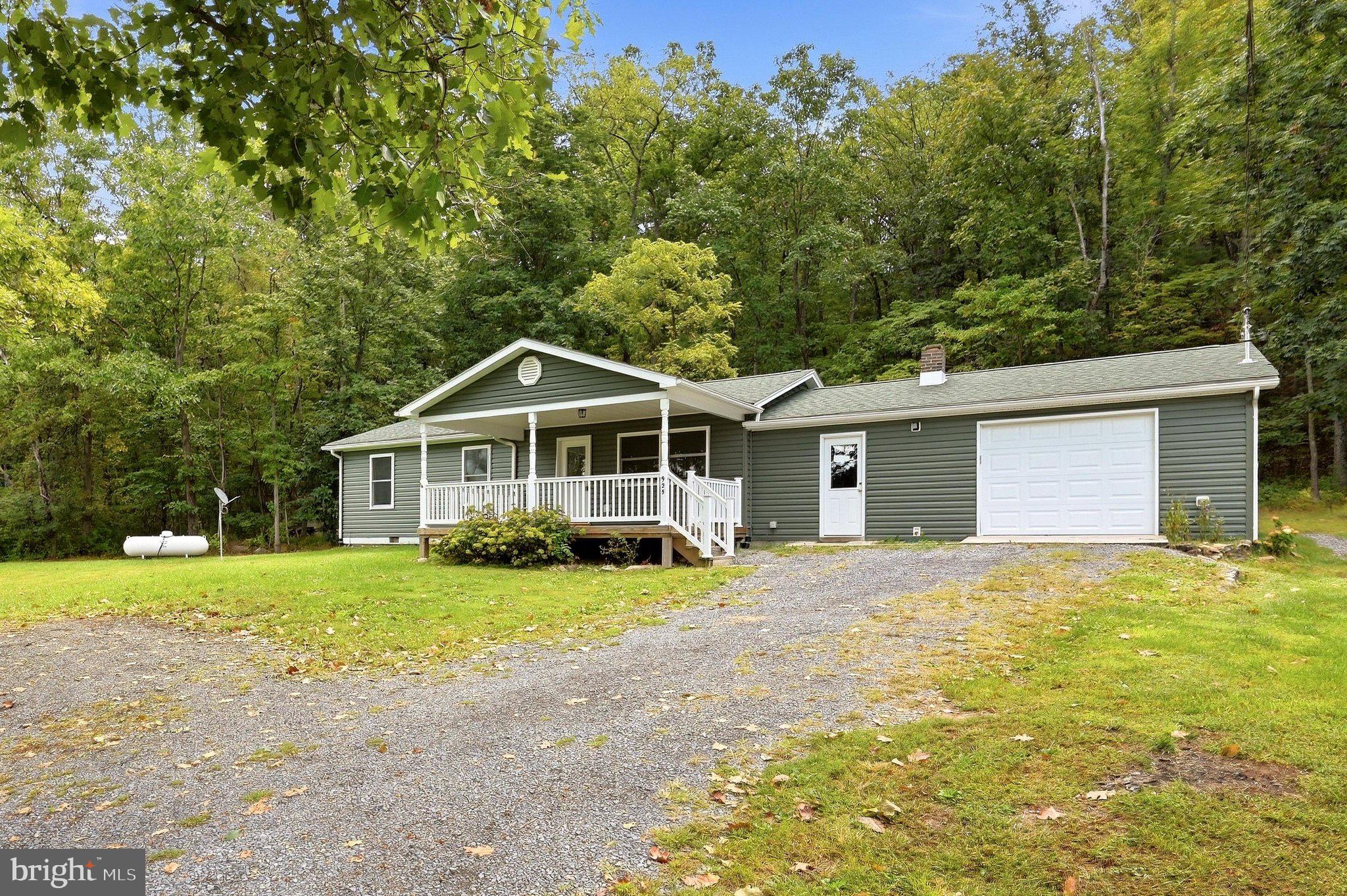 925 CHRISTIAN CHURCH ROAD