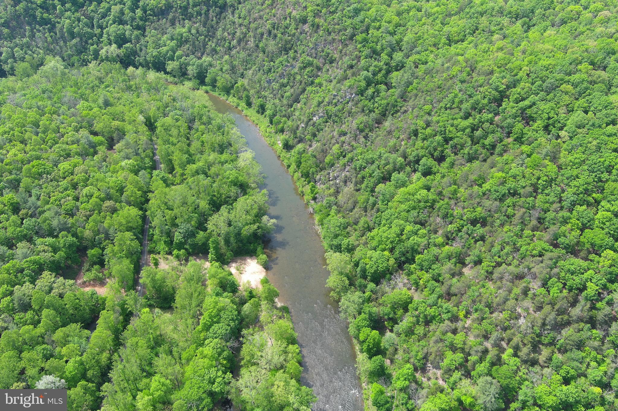 CACAPON HILLS - Land