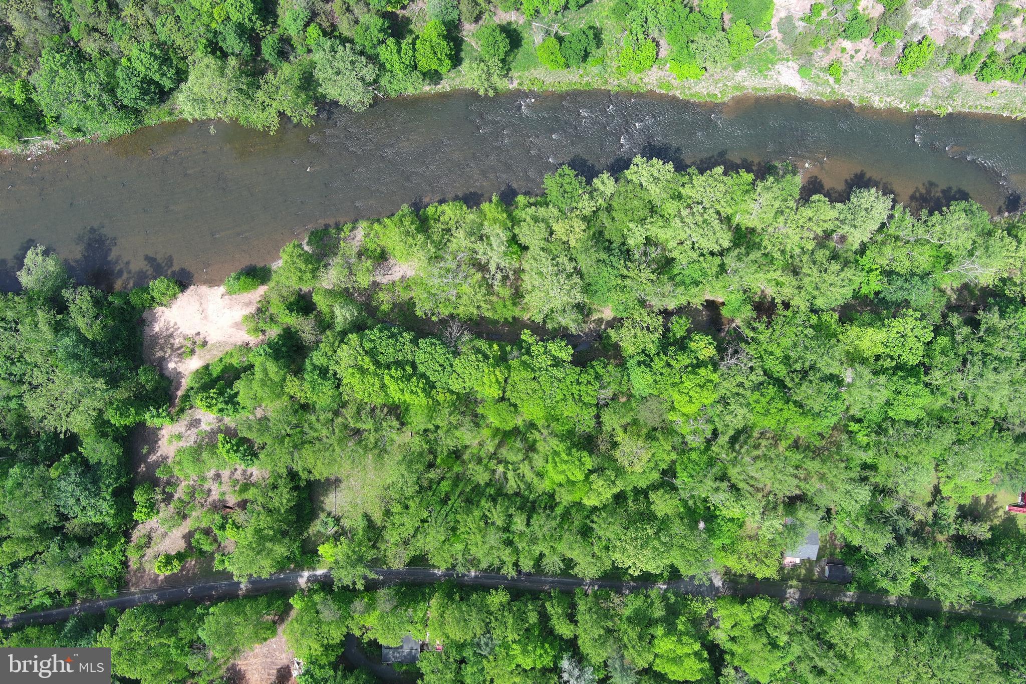 CACAPON HILLS - Land