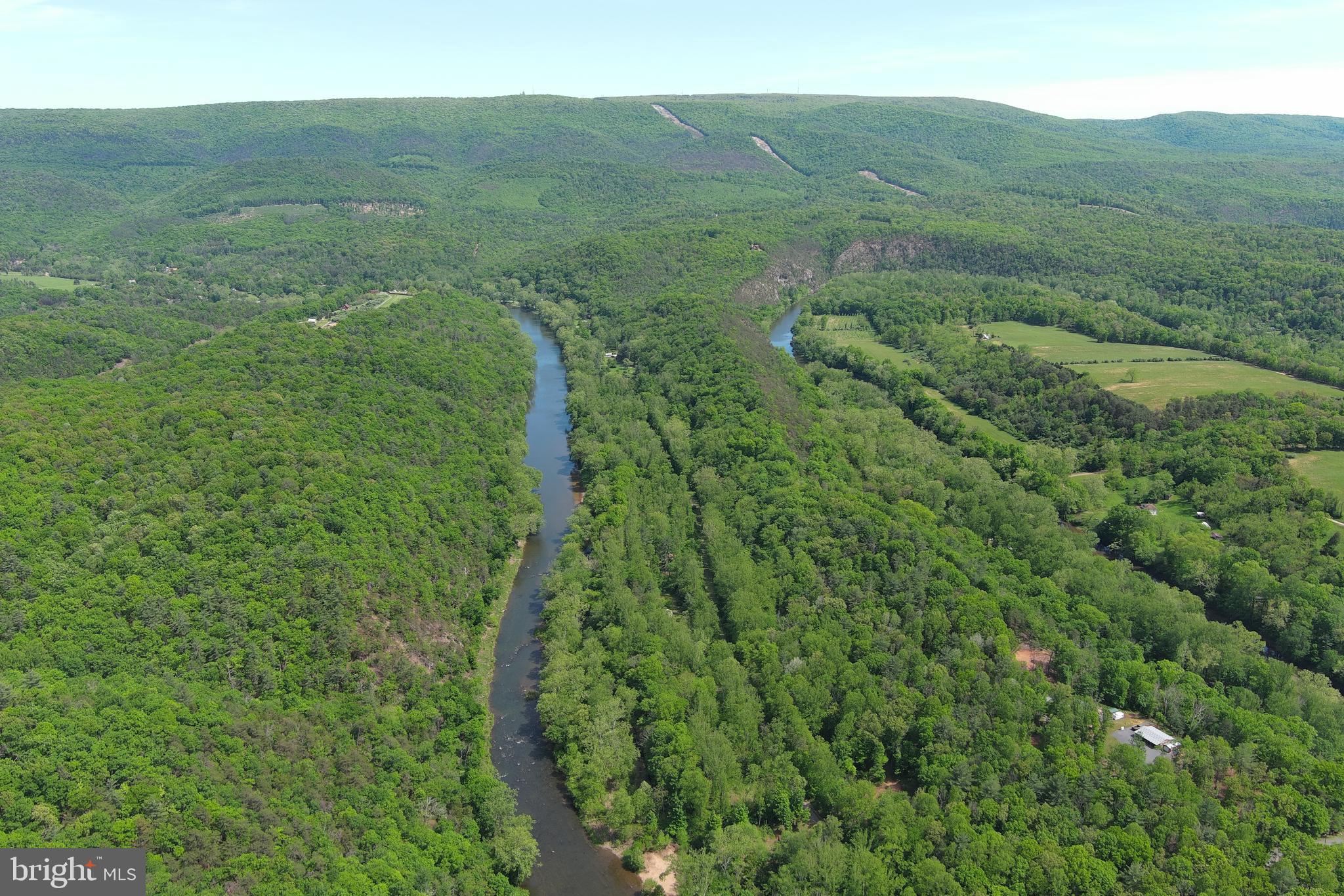 CACAPON HILLS - Land