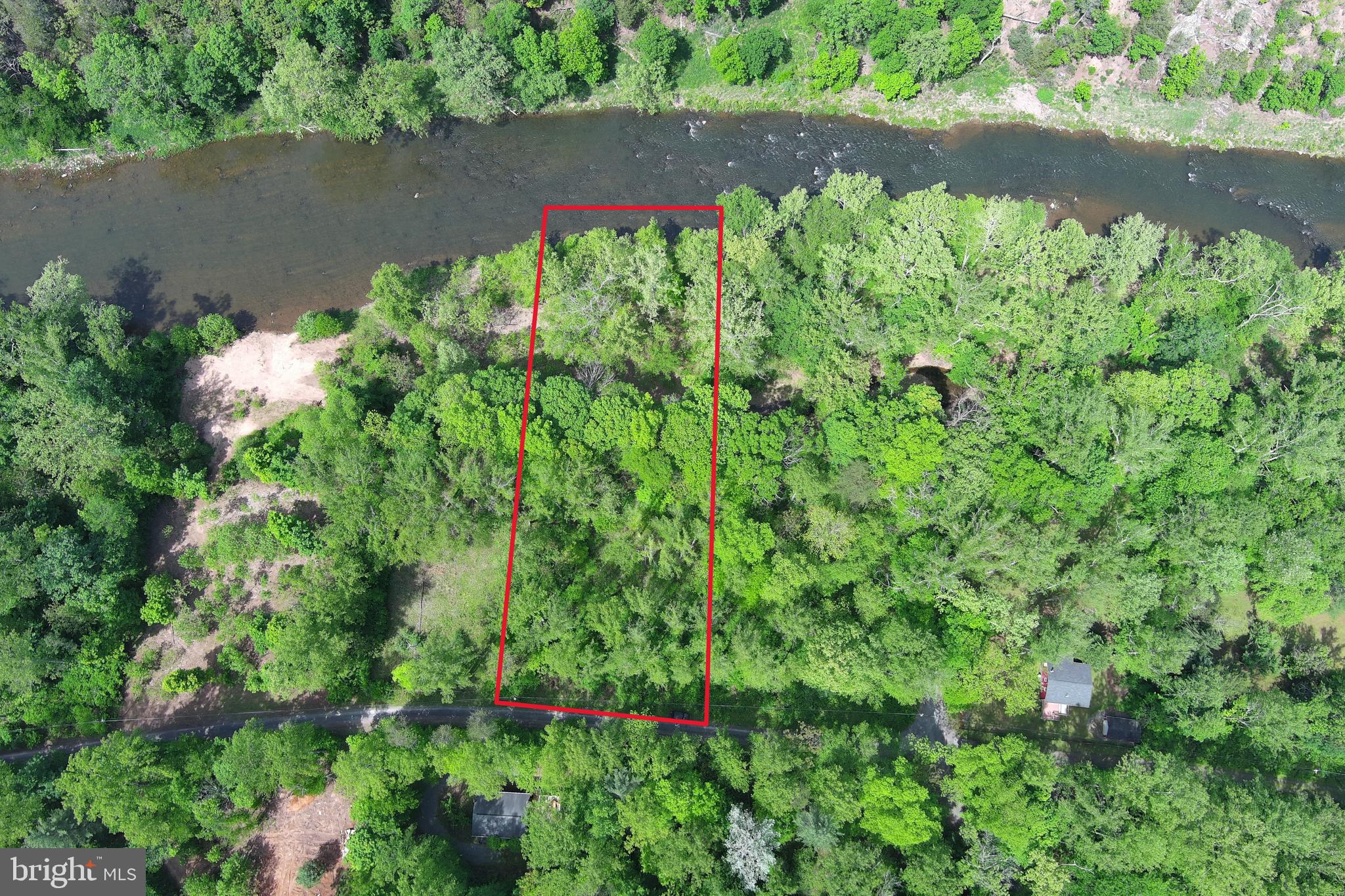 CACAPON HILLS - Land