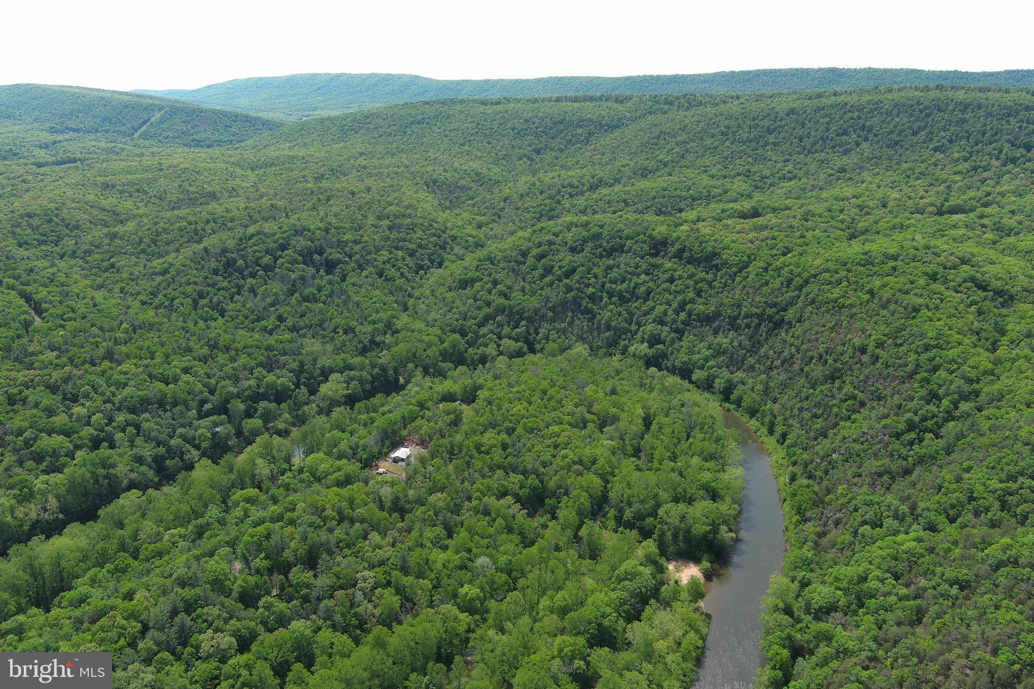 CACAPON HILLS - Land