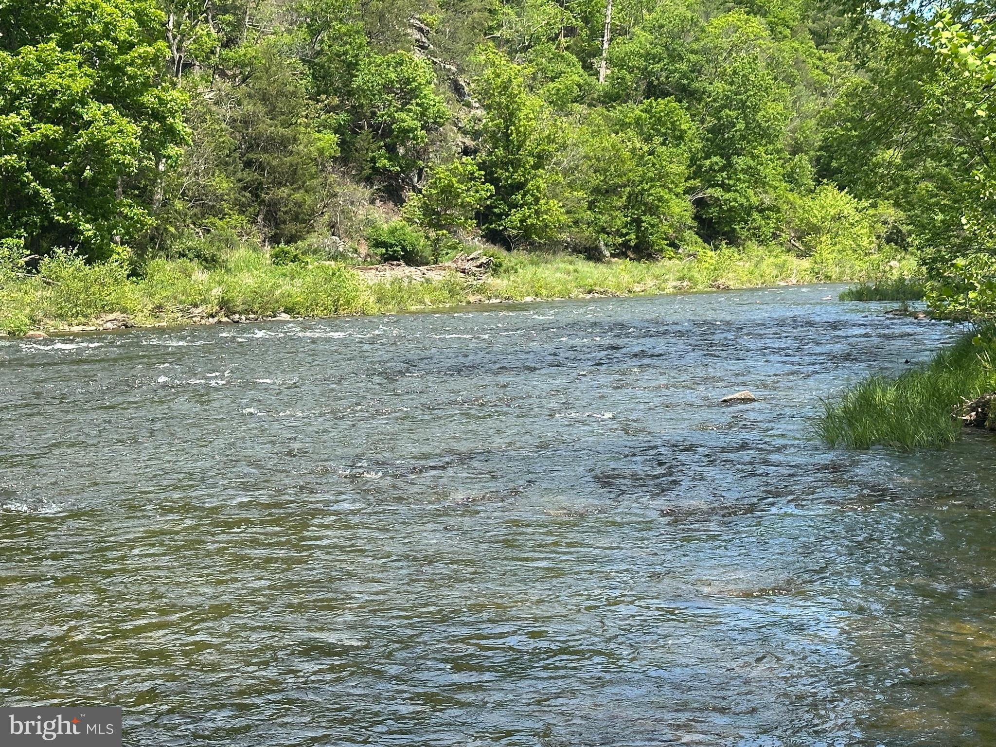 CACAPON HILLS - Land