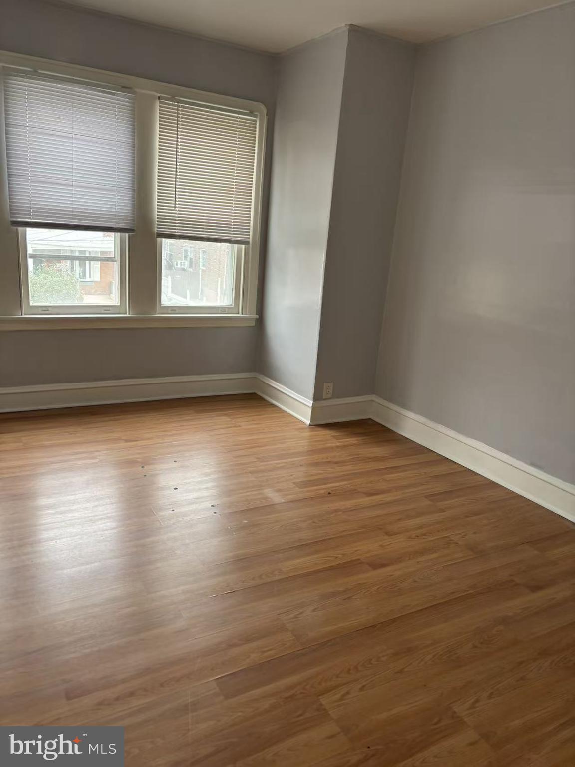 LAWNDALE - Residential