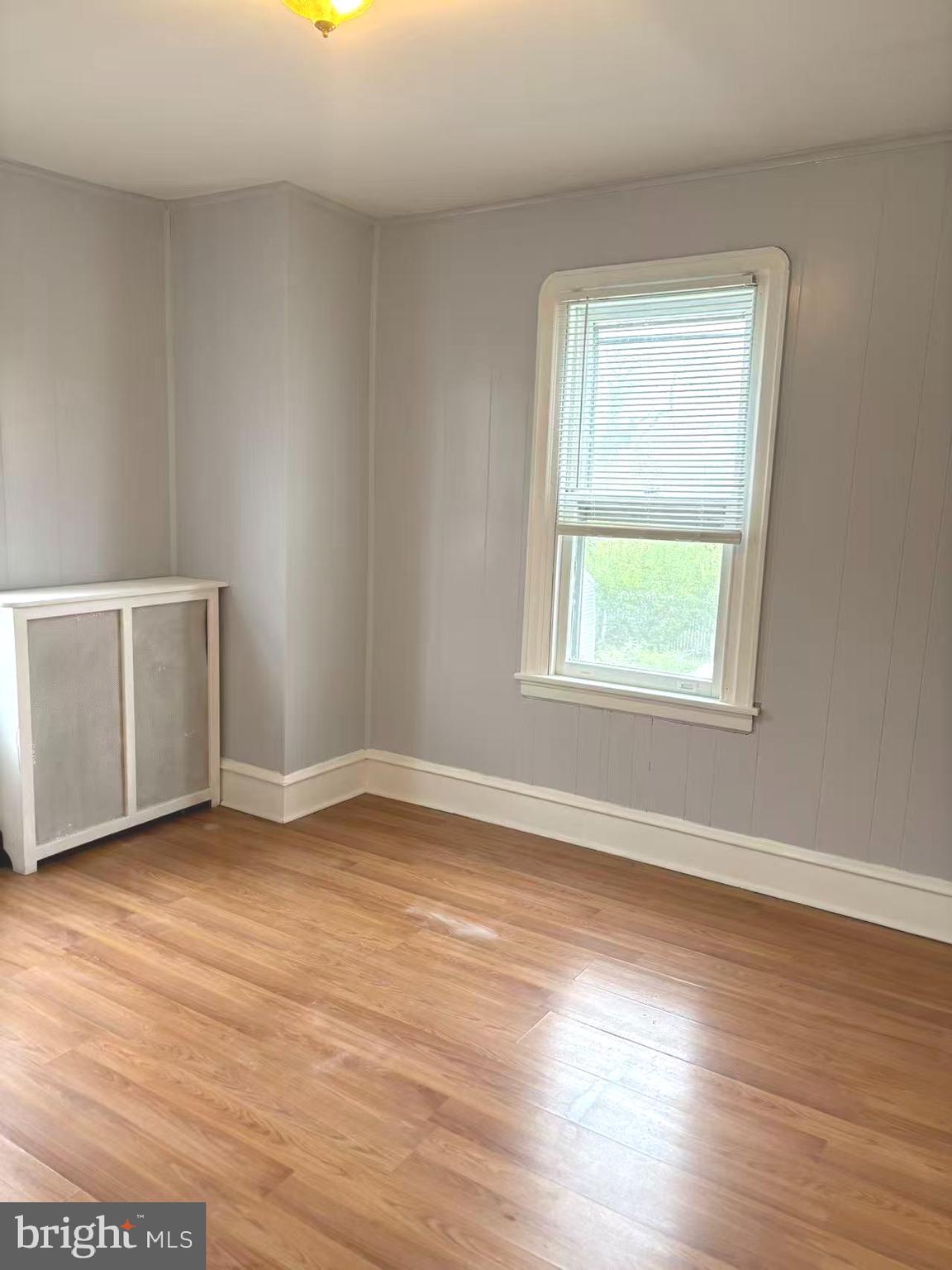 LAWNDALE - Residential