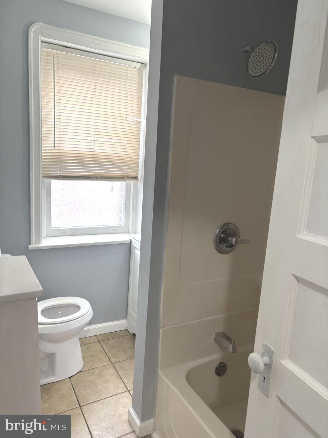 LAWNDALE - Residential