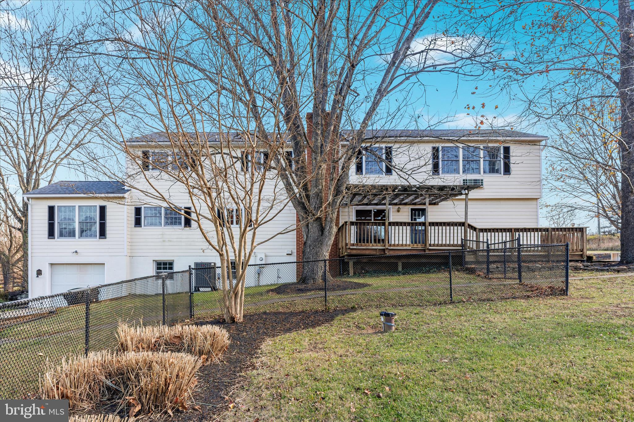 MILL CREEK - Residential