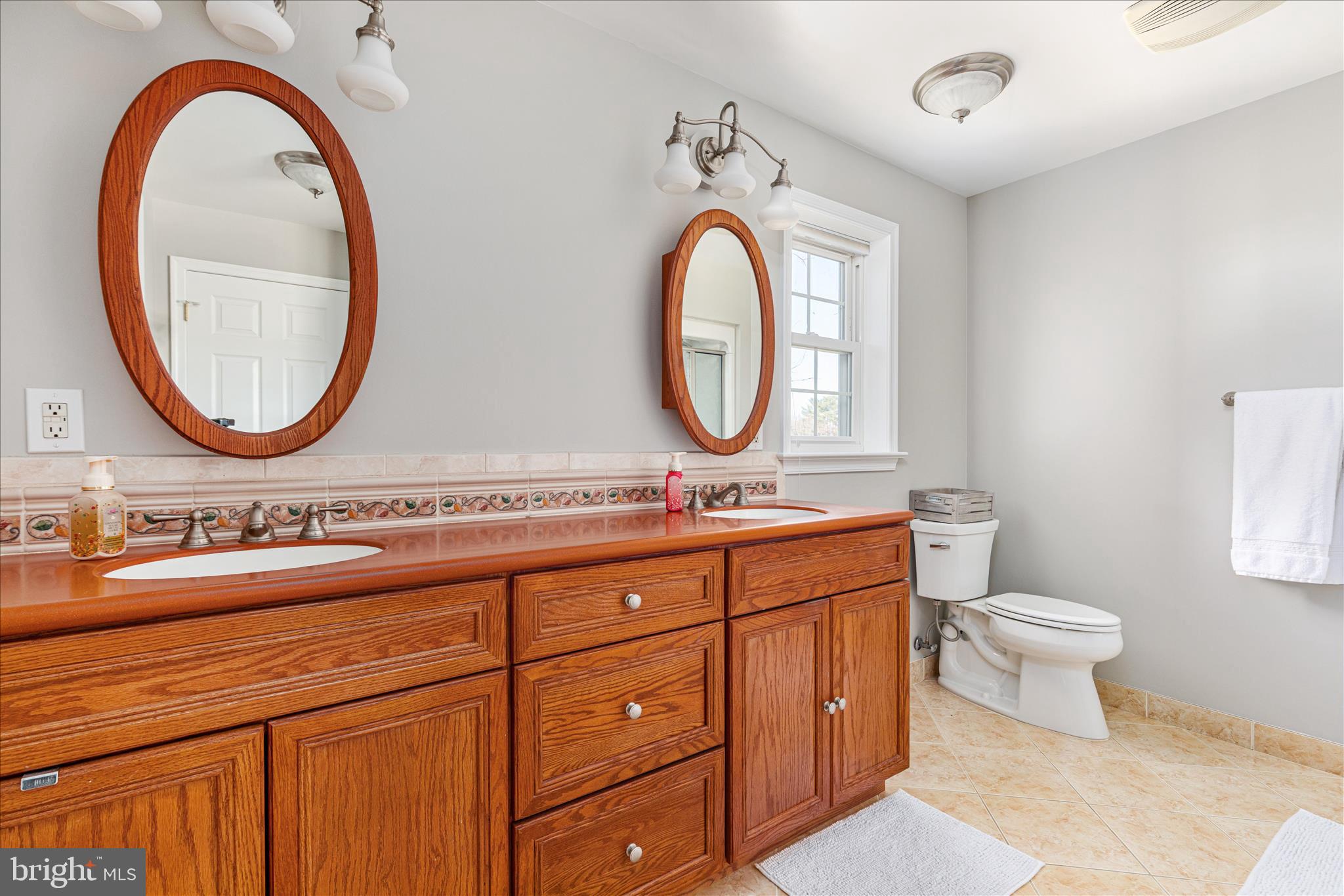 MILL CREEK - Residential