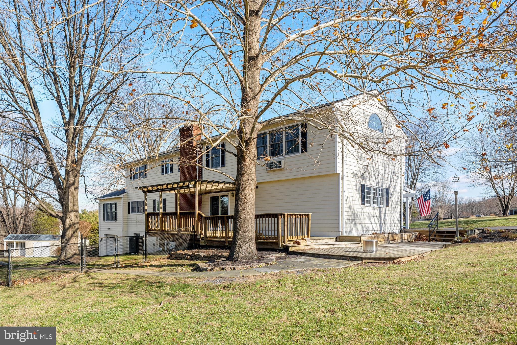 MILL CREEK - Residential