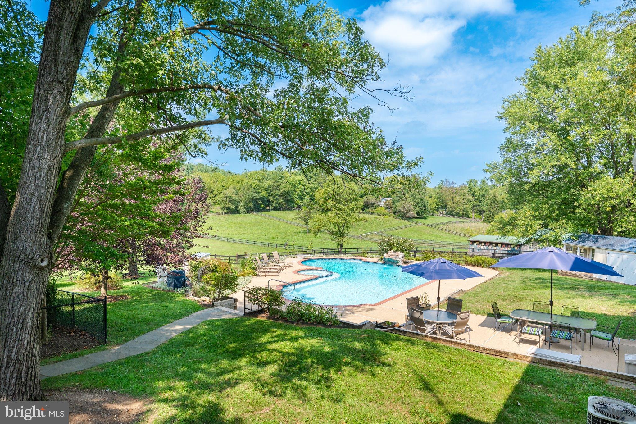 MILL CREEK - Residential