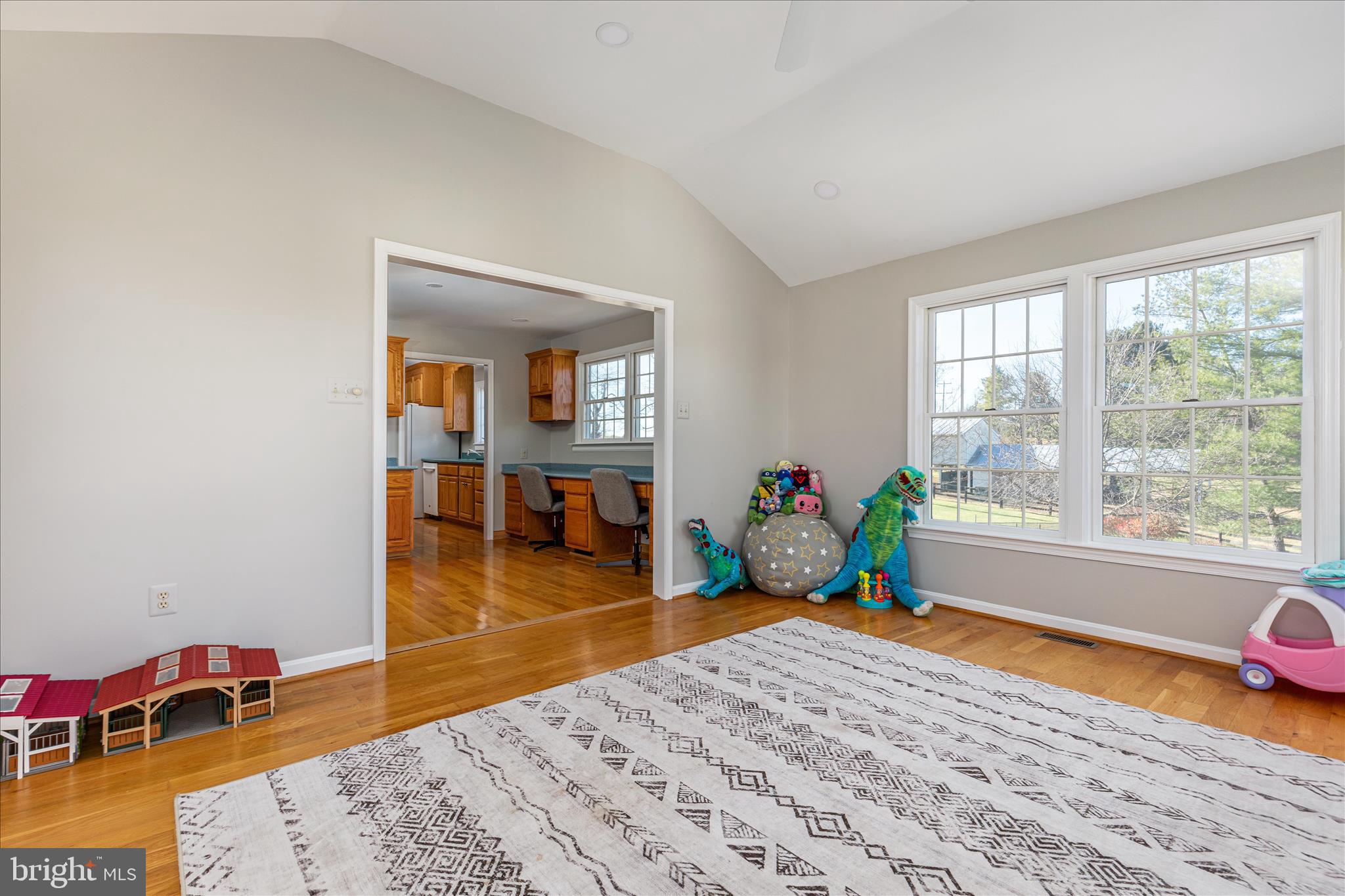 MILL CREEK - Residential