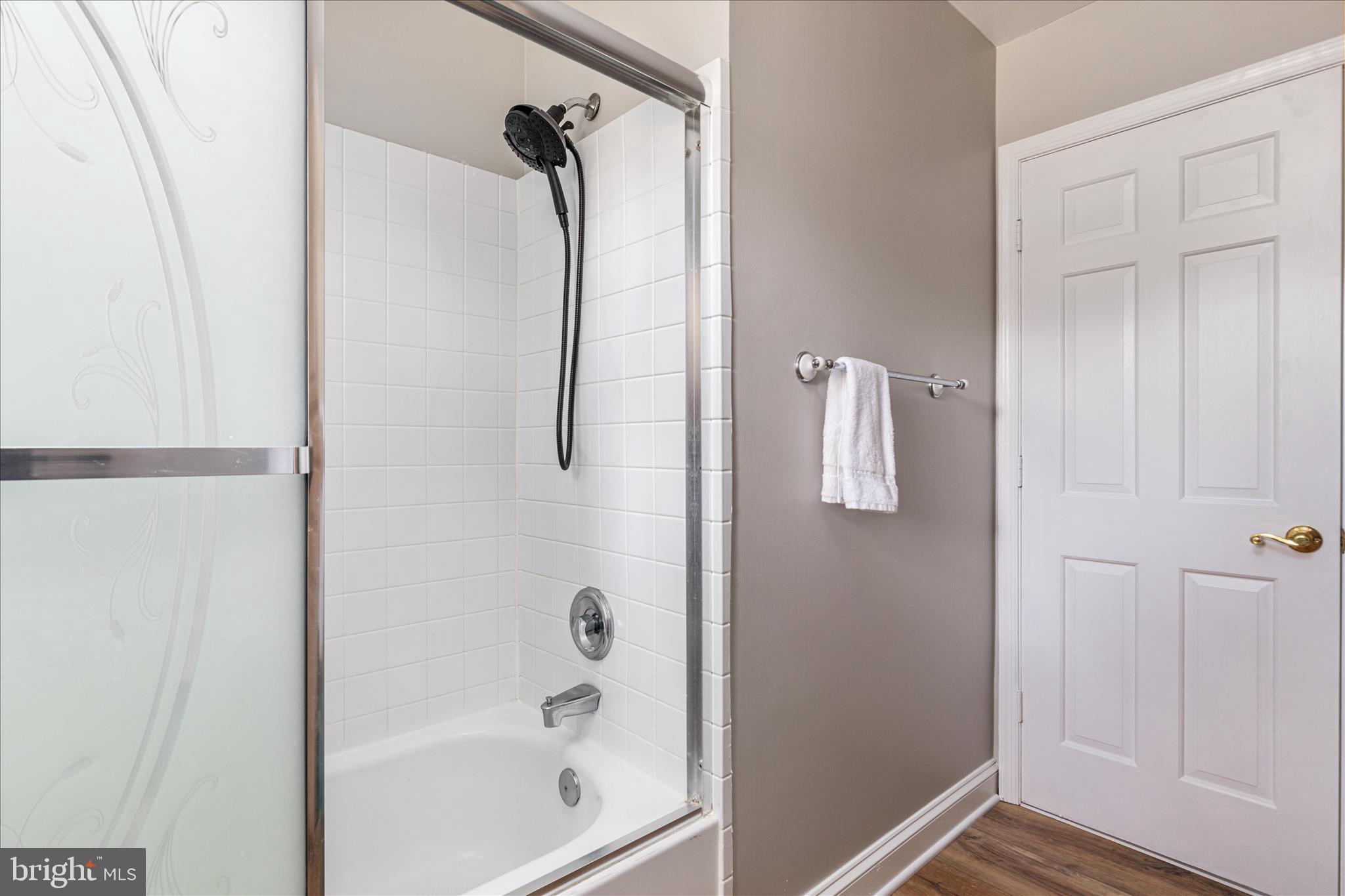 MILL CREEK - Residential