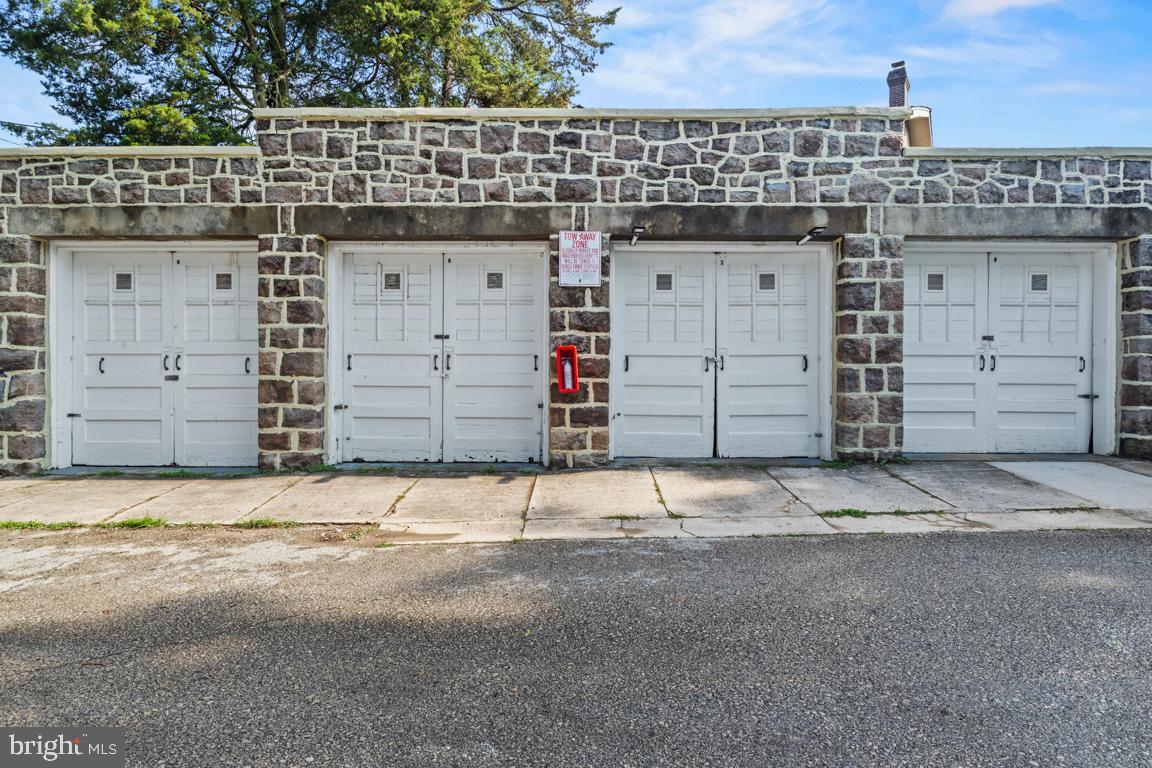 0 RENFREW AVENUE