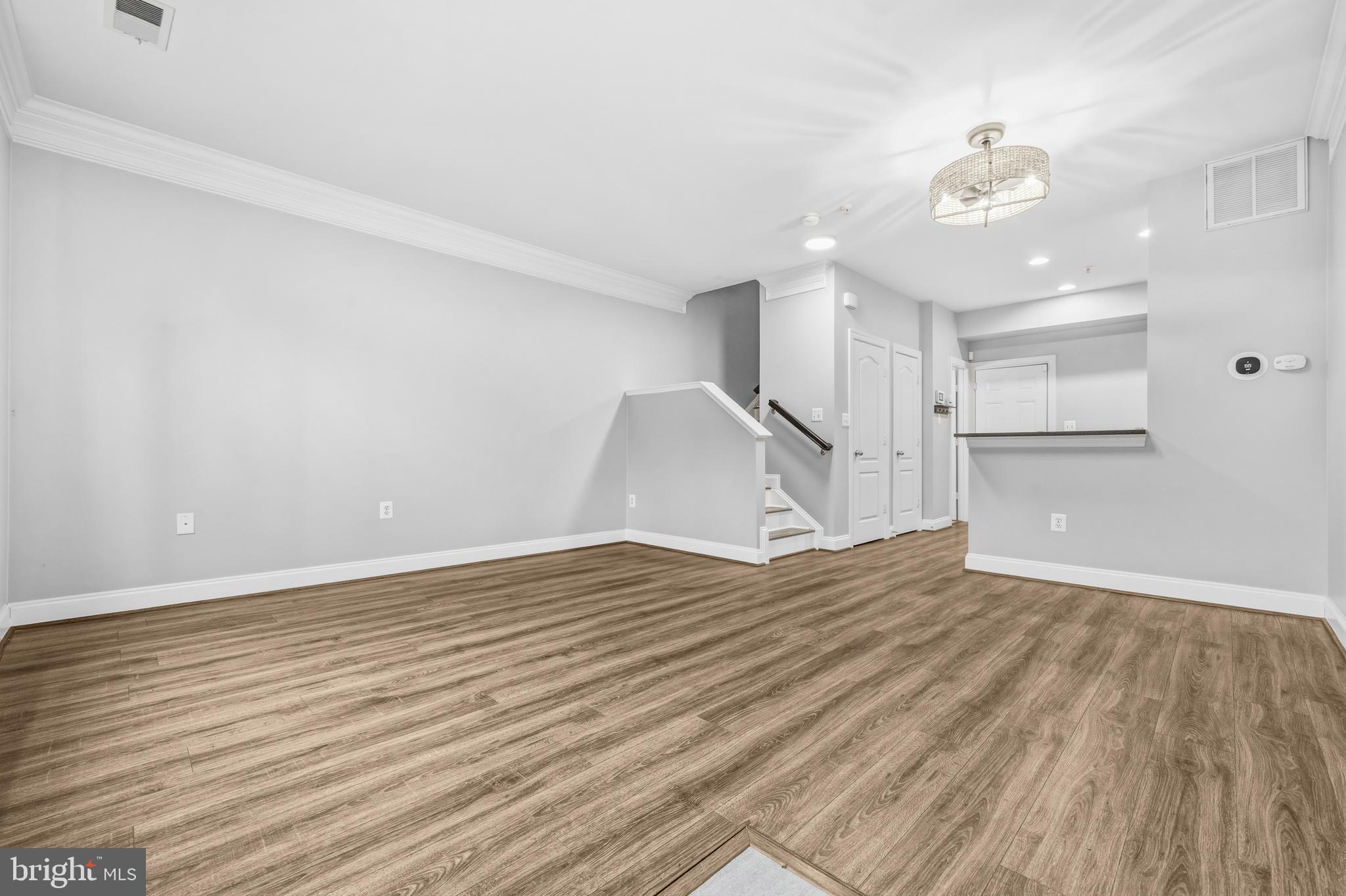 HIGHLANDS CIRCLE CONDOMINIUM - Residential