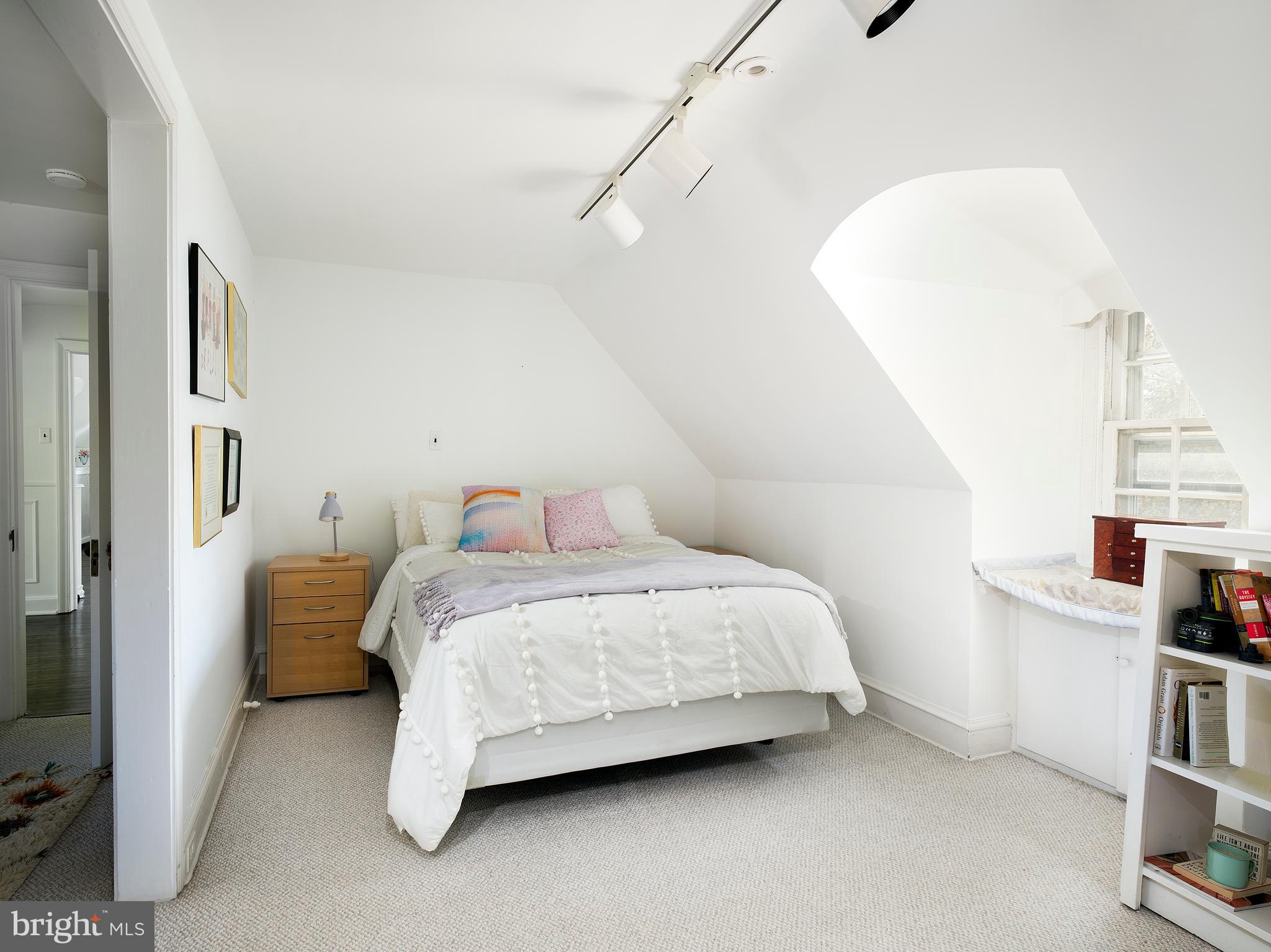 MERION STATION - Residential