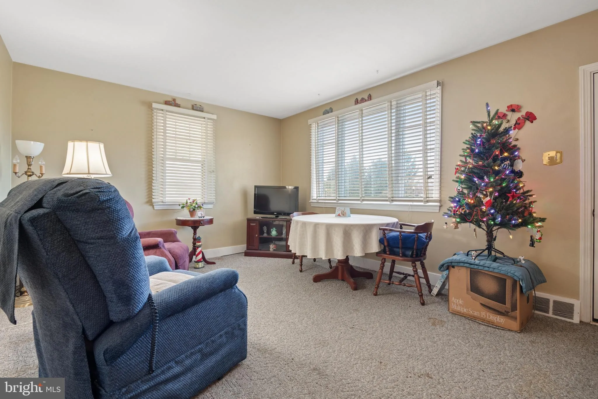 Lancaster, Pennsylvania 17603, United States, 3 Bedrooms Bedrooms, ,1 BathroomBathrooms,Residential,Pending,22341