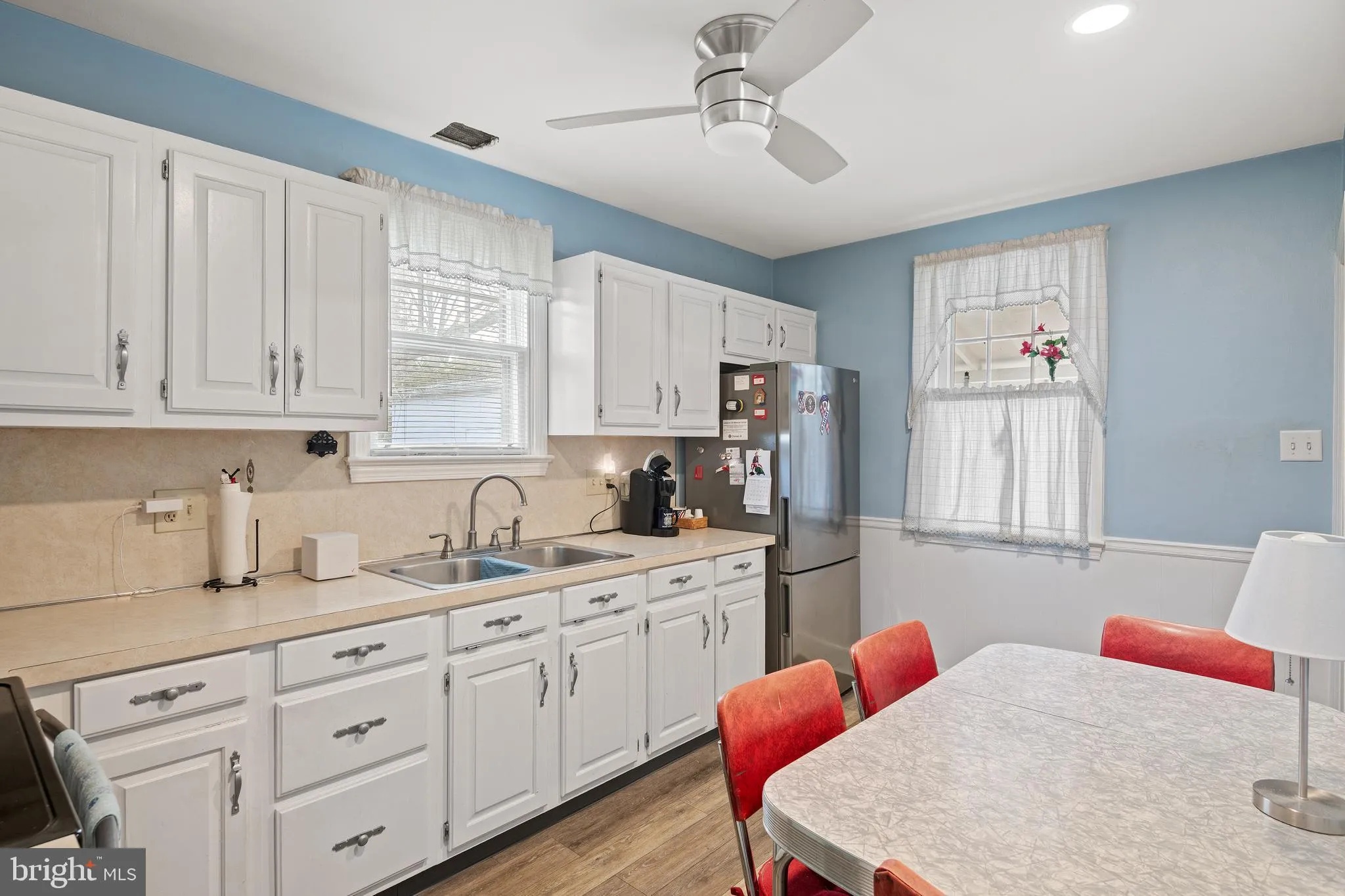 Lancaster, Pennsylvania 17603, United States, 3 Bedrooms Bedrooms, ,1 BathroomBathrooms,Residential,Pending,22341