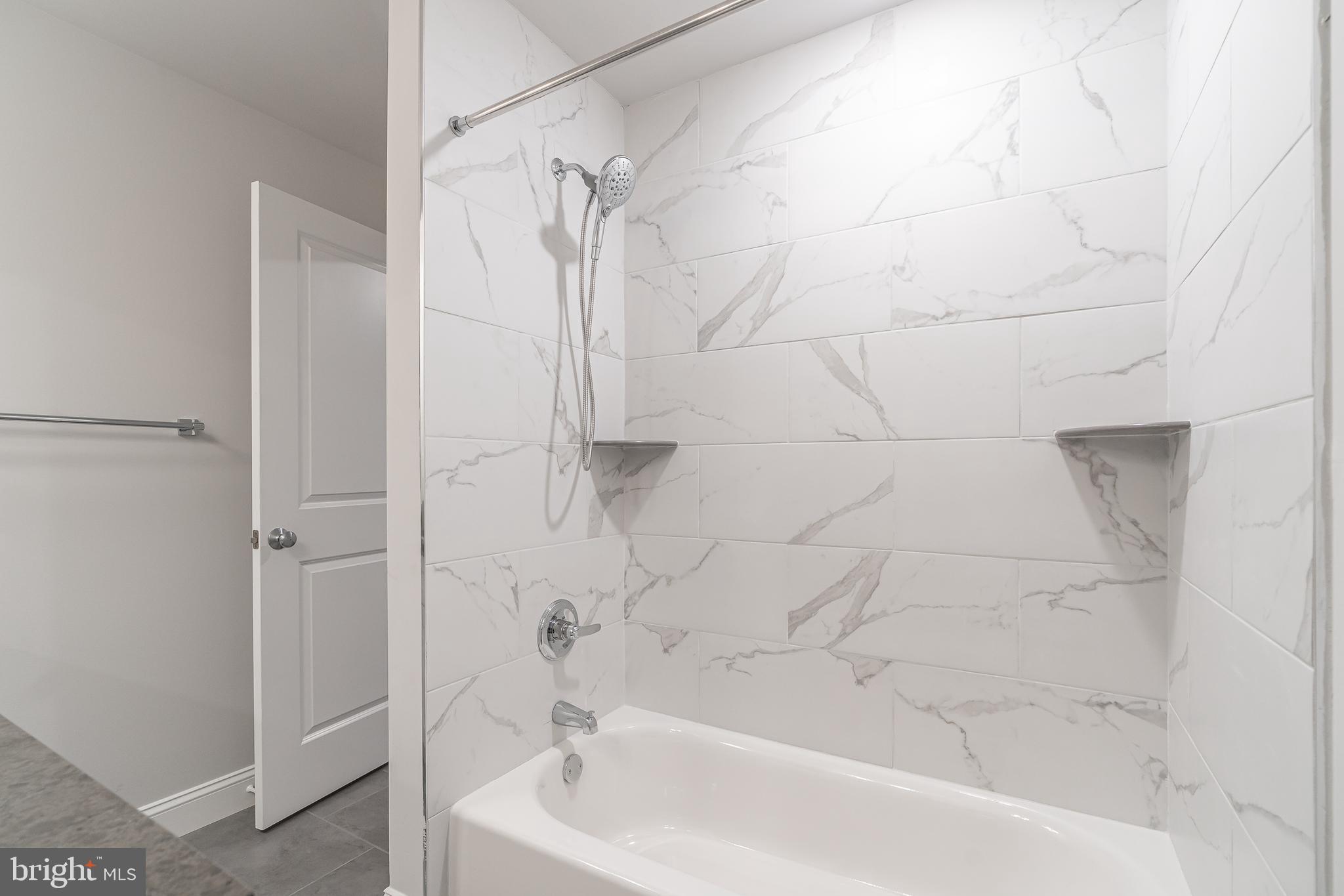 GRADUATE HOSPITAL - Residential Lease