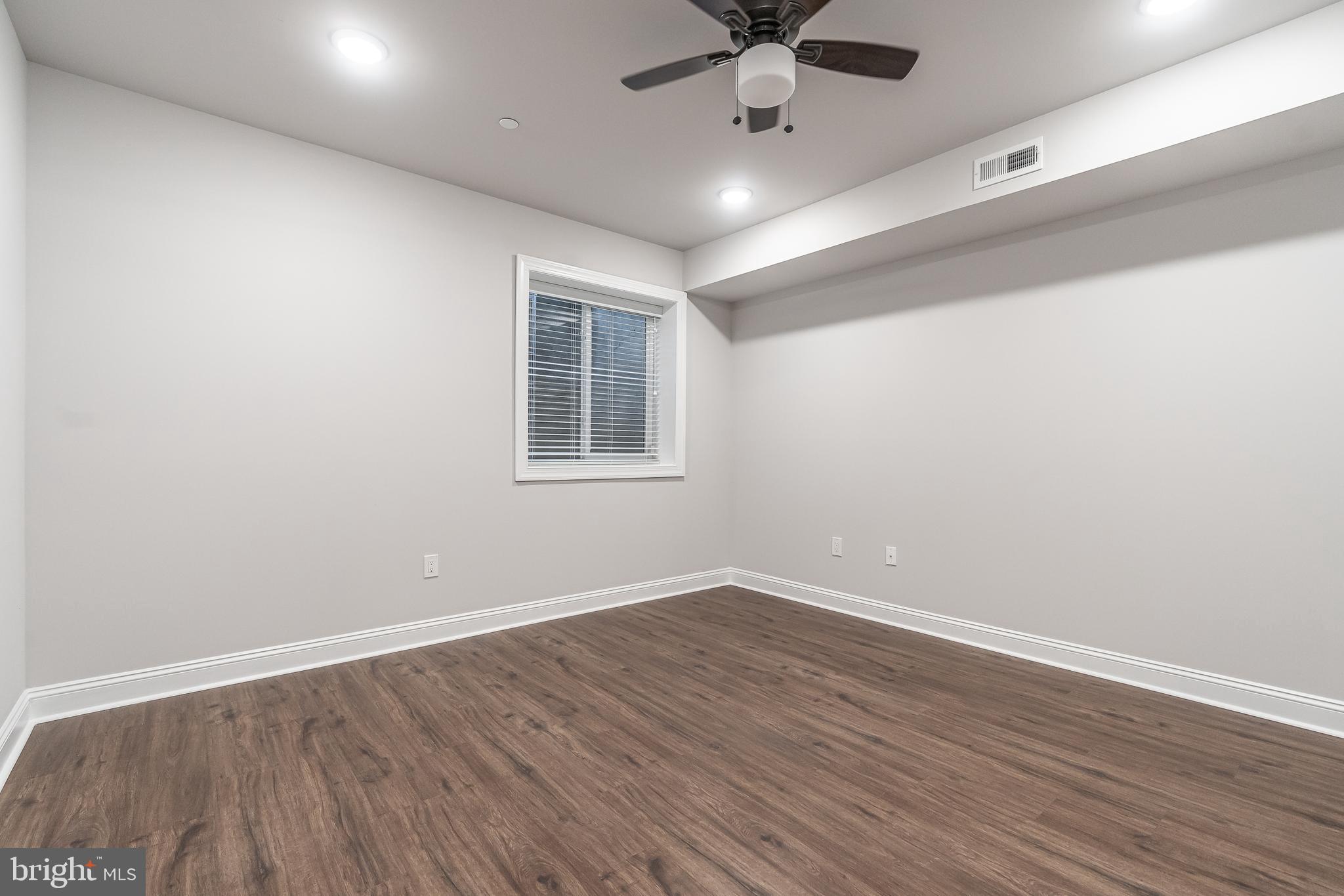 GRADUATE HOSPITAL - Residential Lease