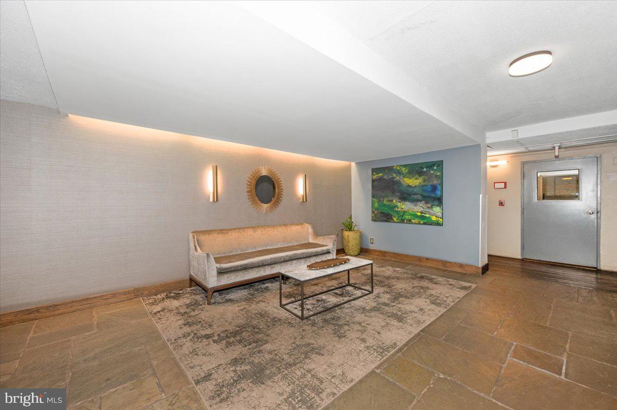 4410 OGLETHORPE STREET 106