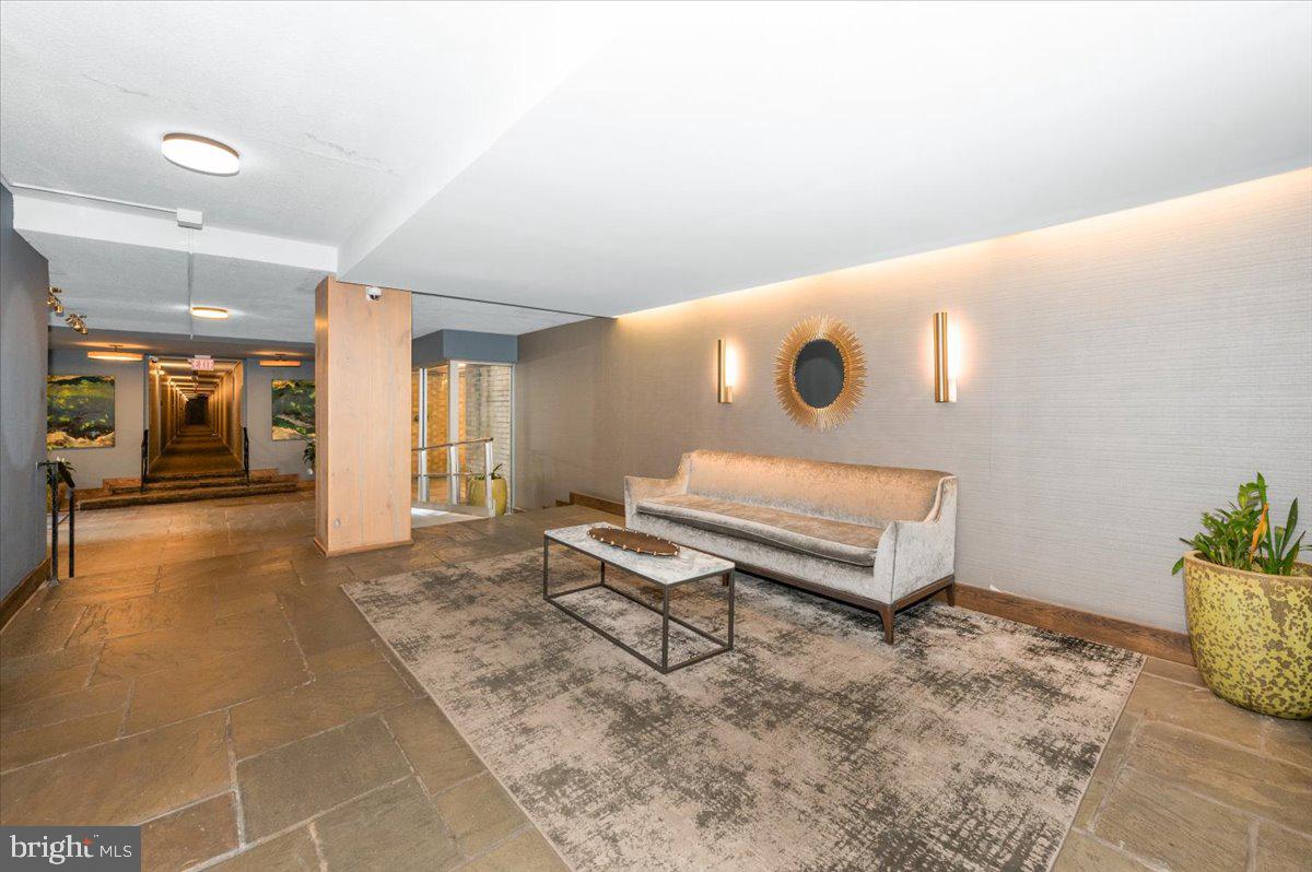 4410 OGLETHORPE STREET 106