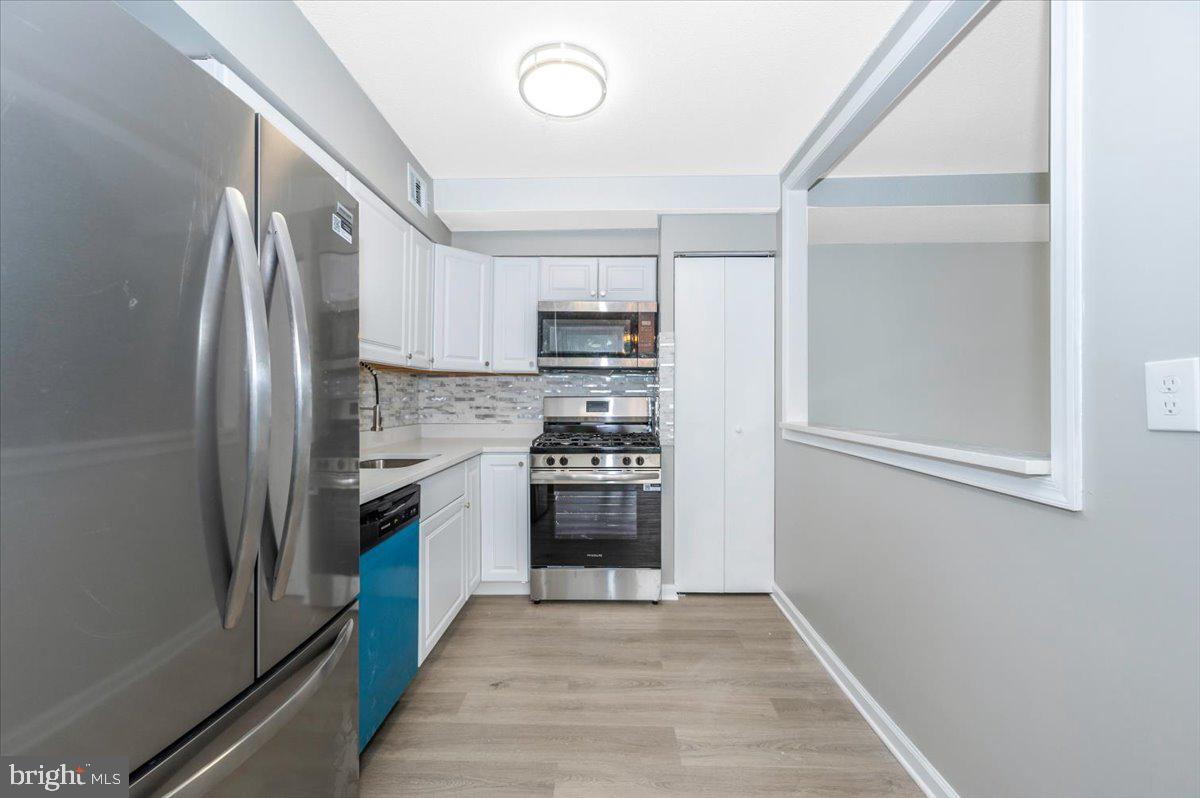 THE OGLETHORPE - Residential Lease