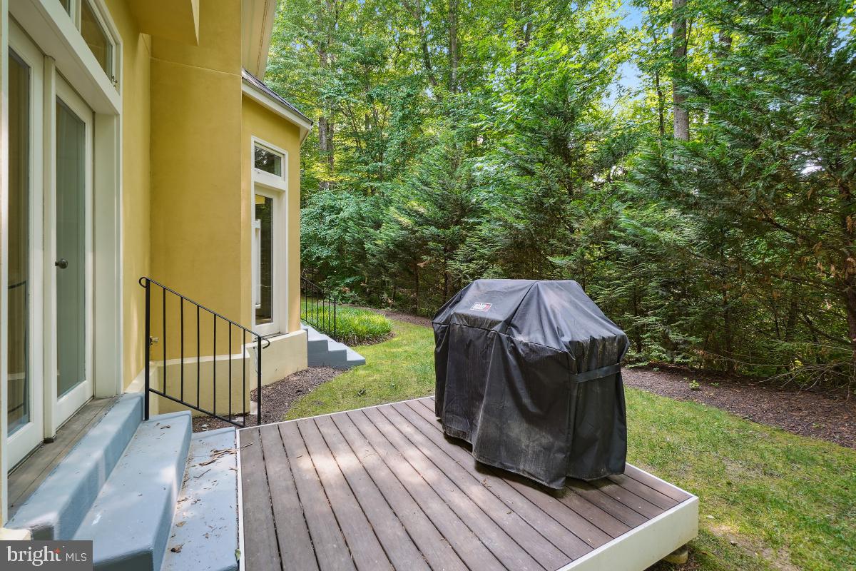 FRENCHMANS CREEK - Residential