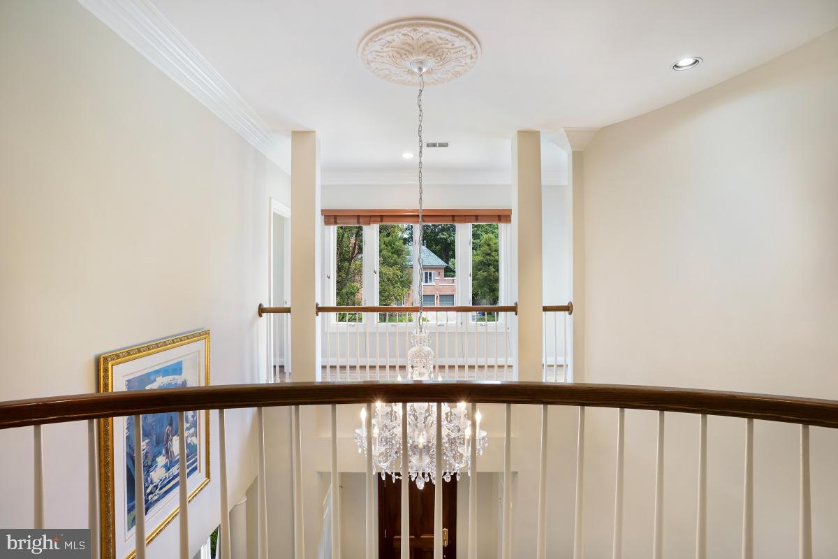 FRENCHMANS CREEK - Residential