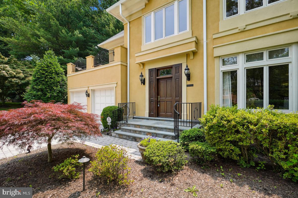 FRENCHMANS CREEK - Residential