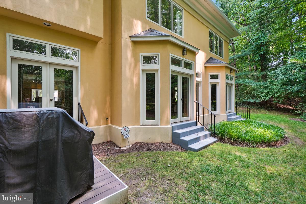 FRENCHMANS CREEK - Residential