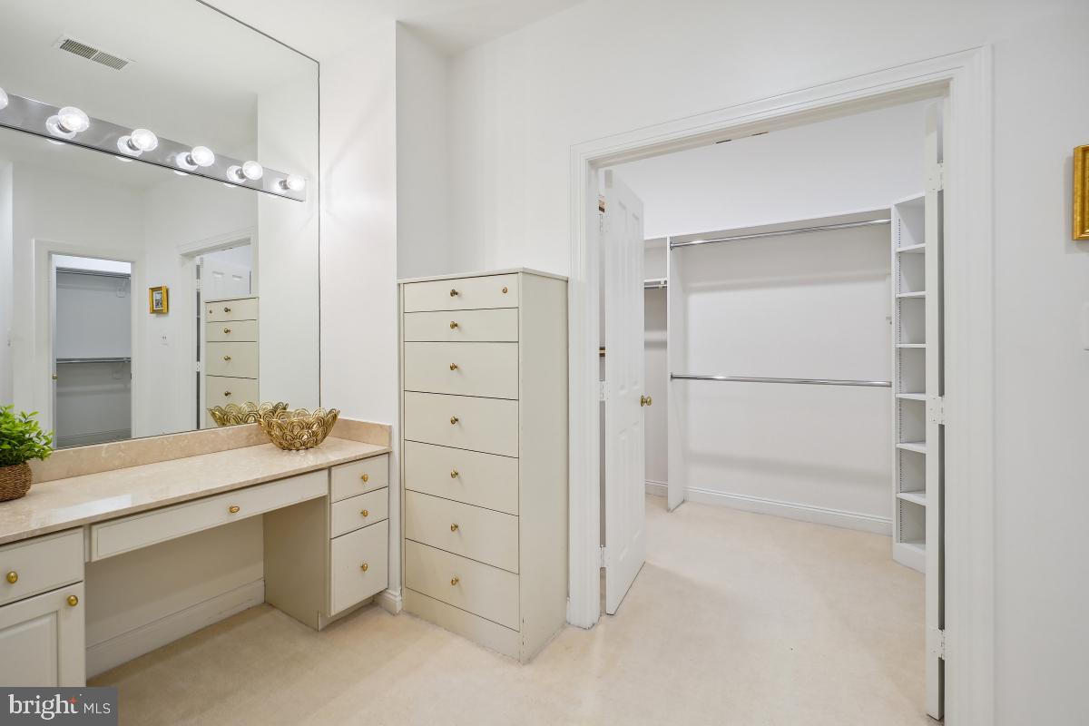 FRENCHMANS CREEK - Residential