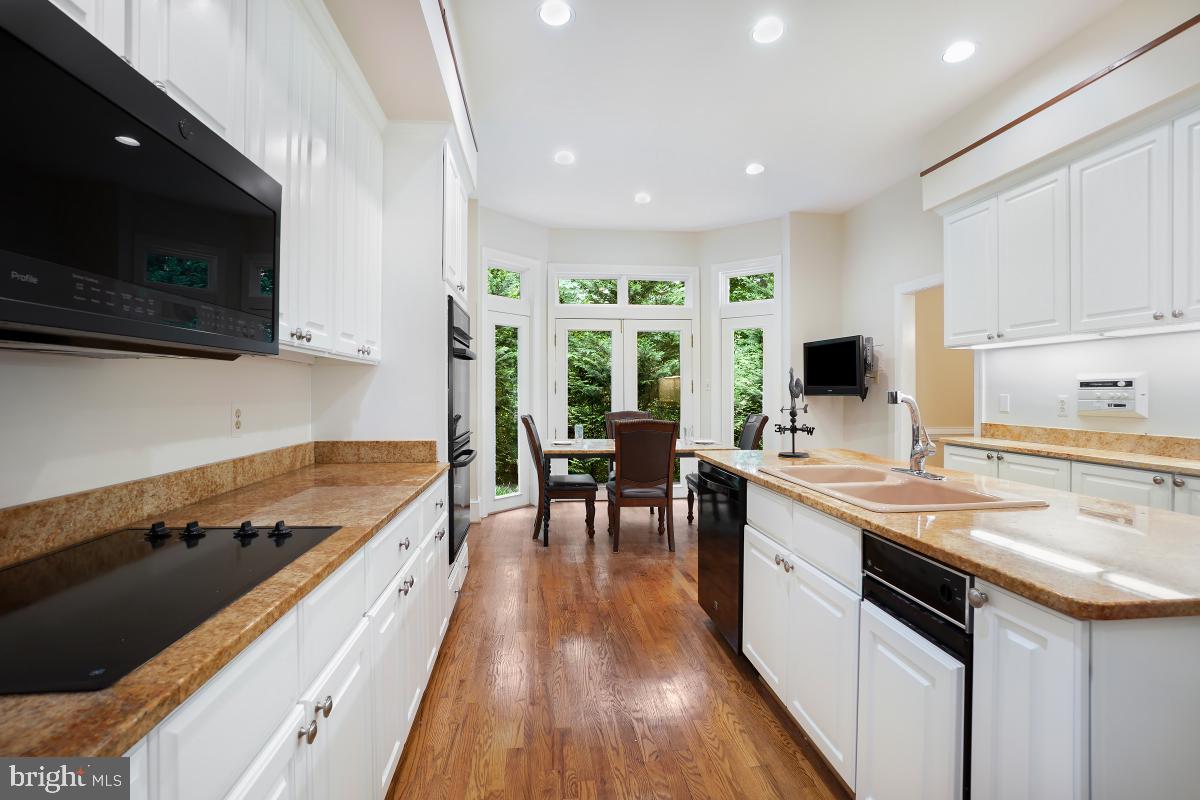 FRENCHMANS CREEK - Residential