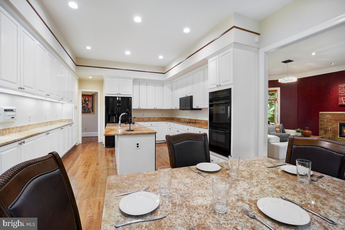 FRENCHMANS CREEK - Residential