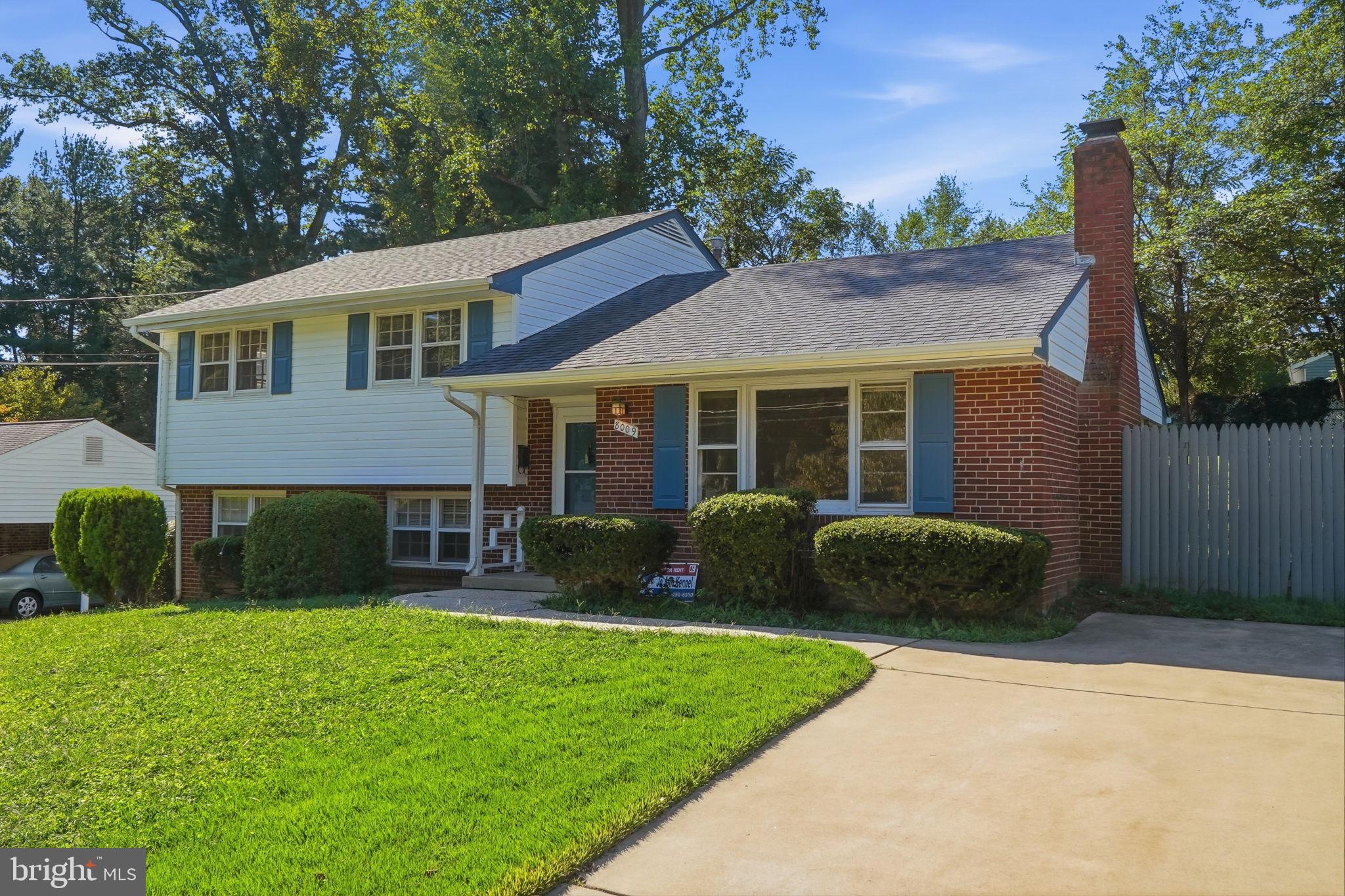 8009 GOSPORT LANE