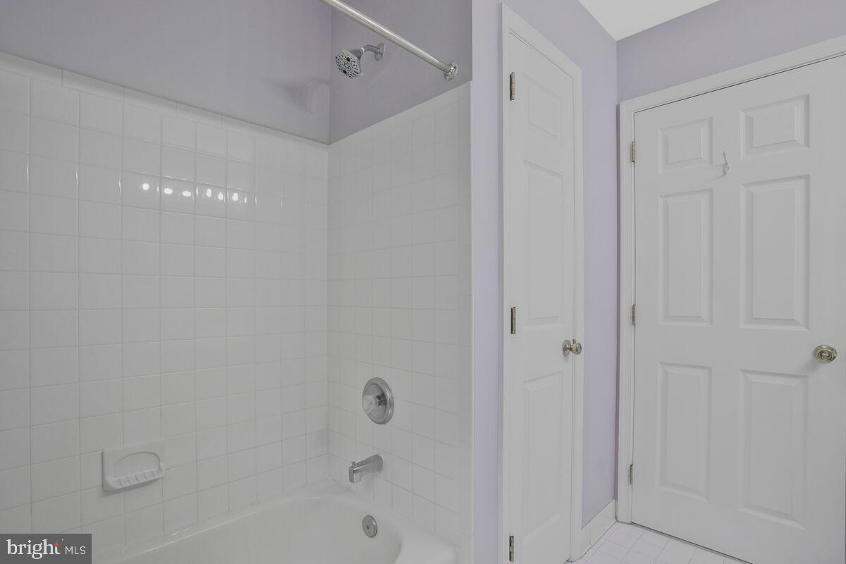 ARBOR GREENE - Residential