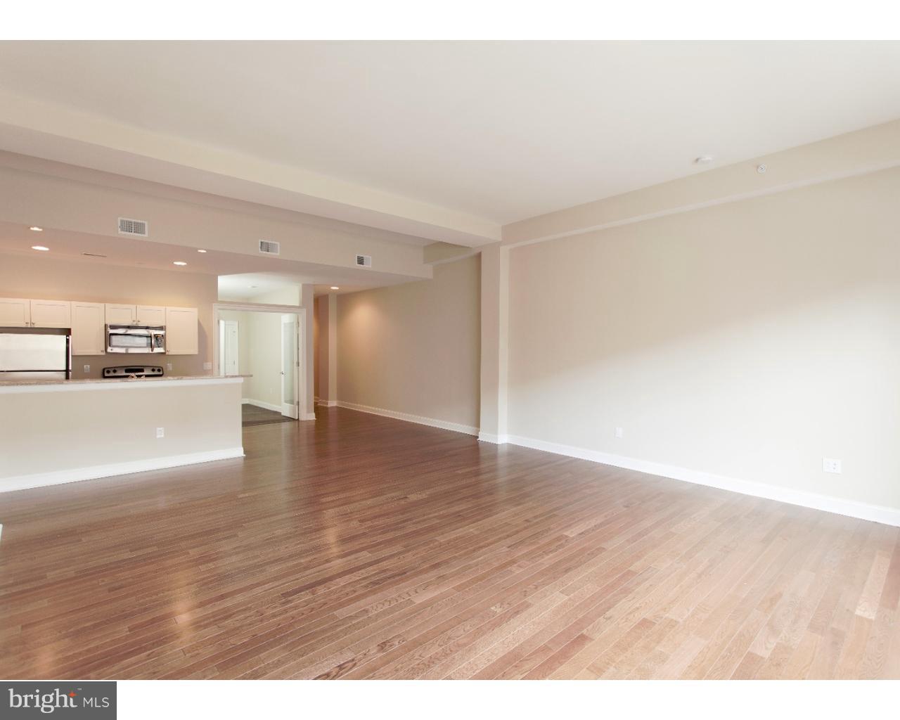 LOGAN SQUARE - Residential Lease