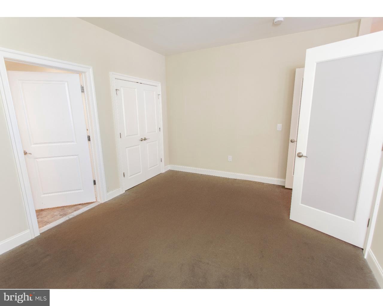 LOGAN SQUARE - Residential Lease