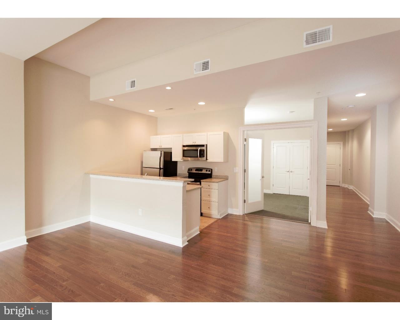 LOGAN SQUARE - Residential Lease