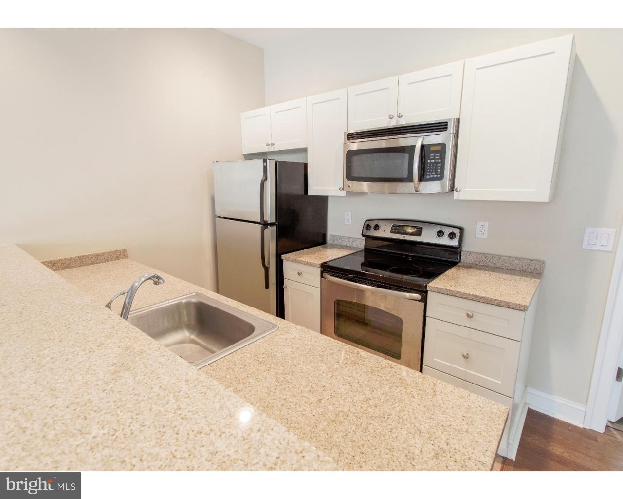 LOGAN SQUARE - Residential Lease