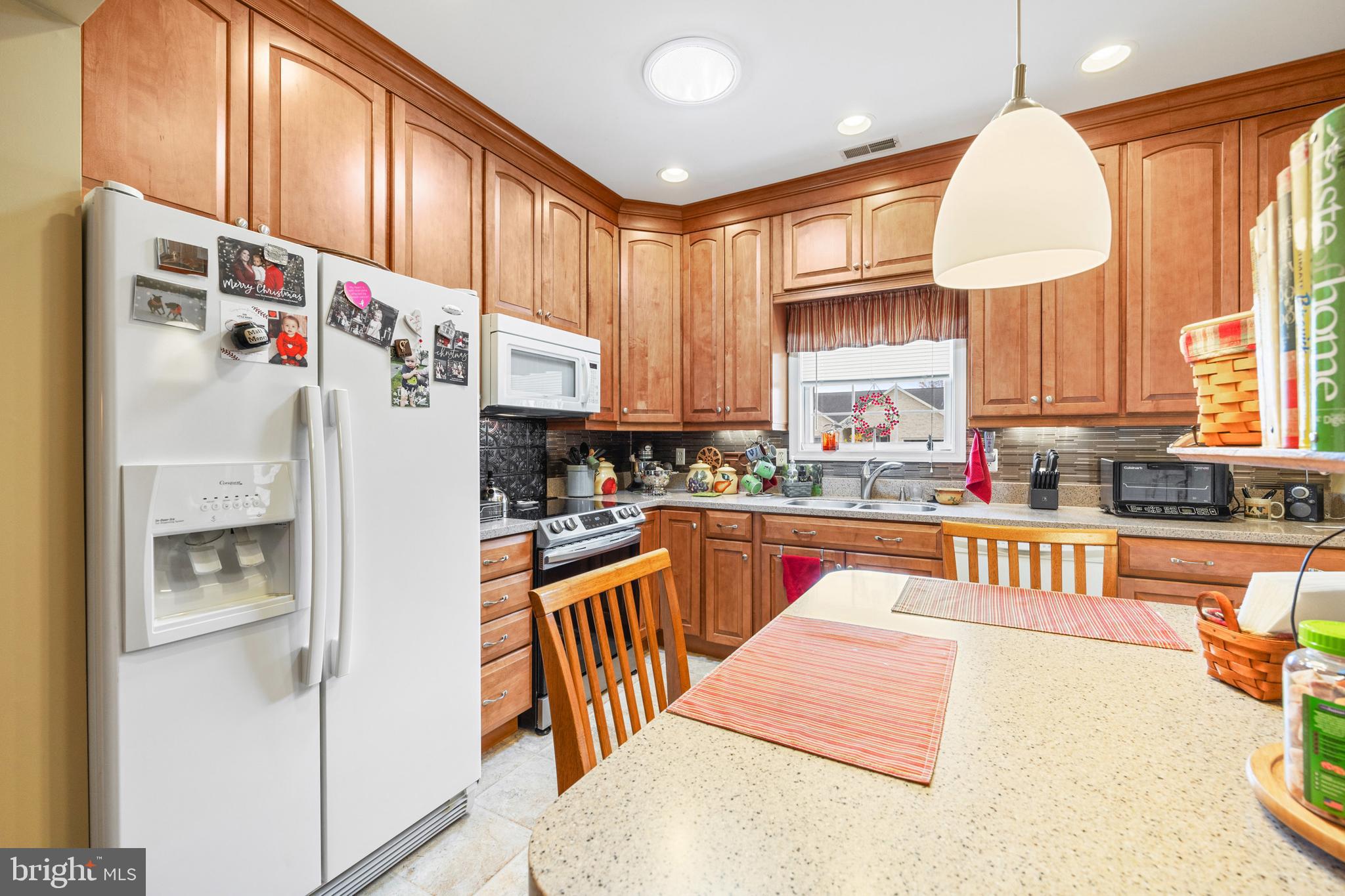 MOUNTAINVIEW - Residential